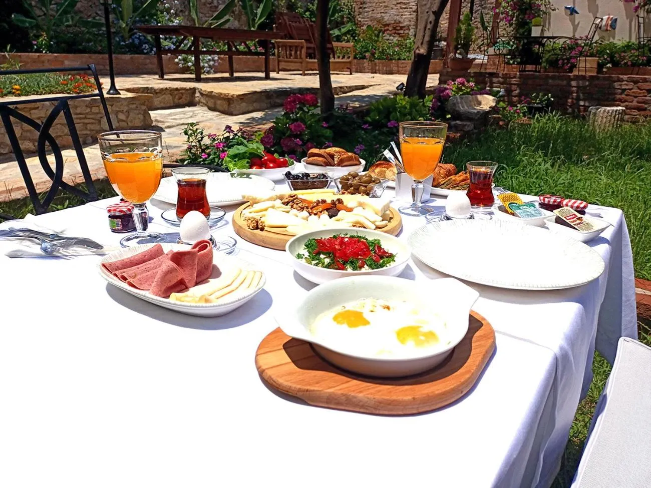 Breakfast in No 10 Hotel