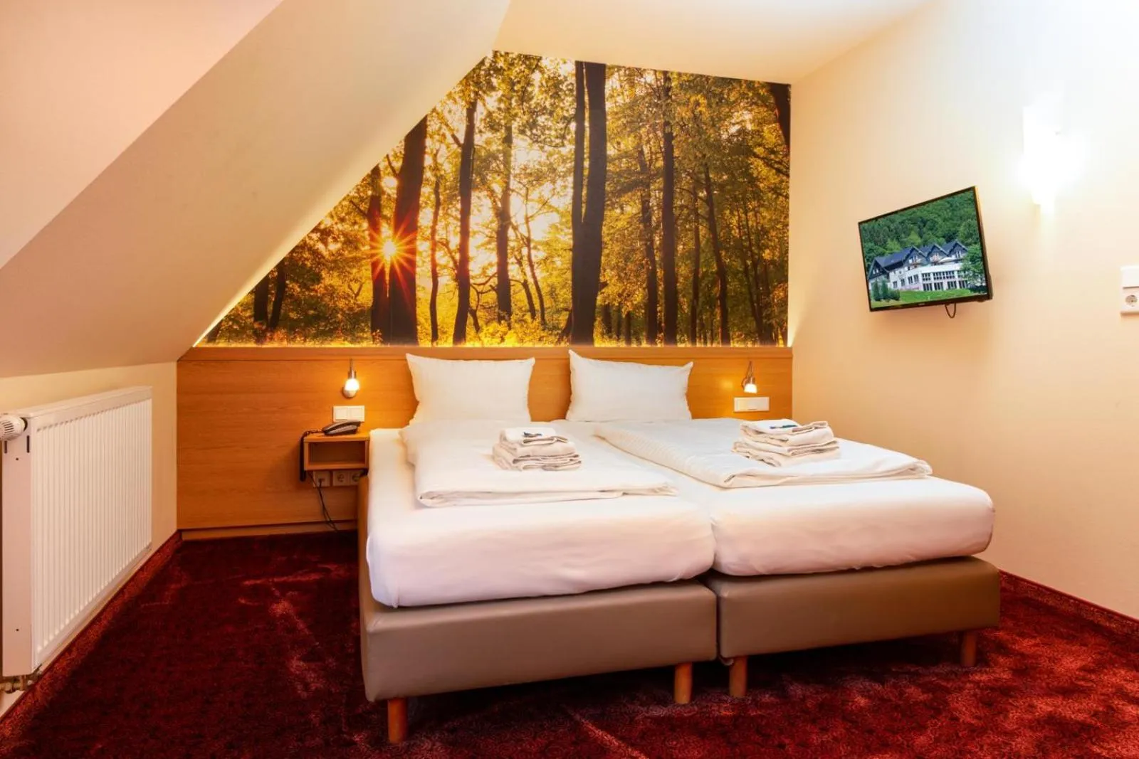 Bed in Waldhotel Schinkenwirt