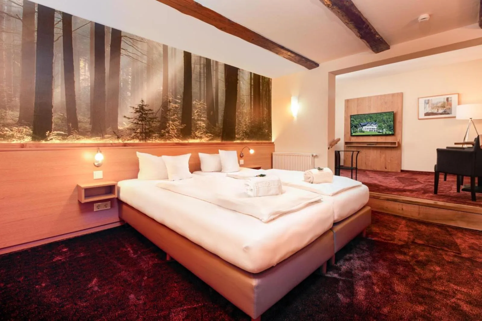 Bed in Waldhotel Schinkenwirt