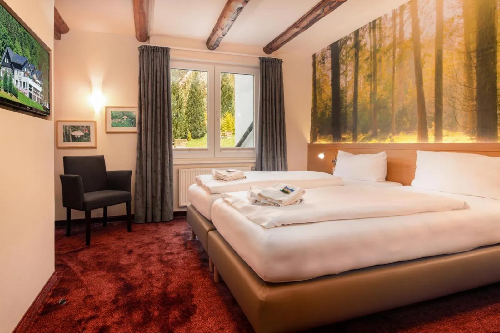 Bed in Waldhotel Schinkenwirt