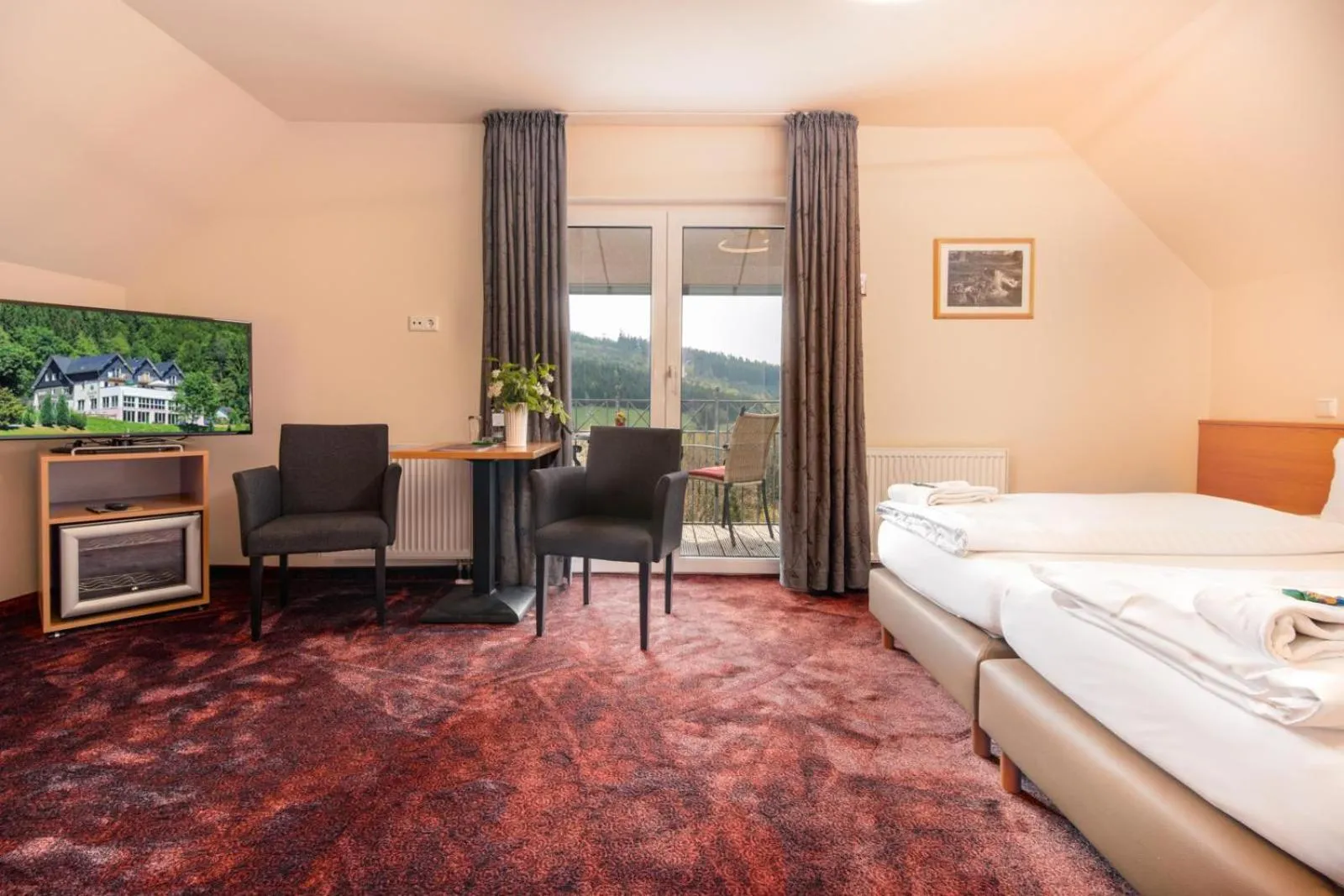 Bed in Waldhotel Schinkenwirt