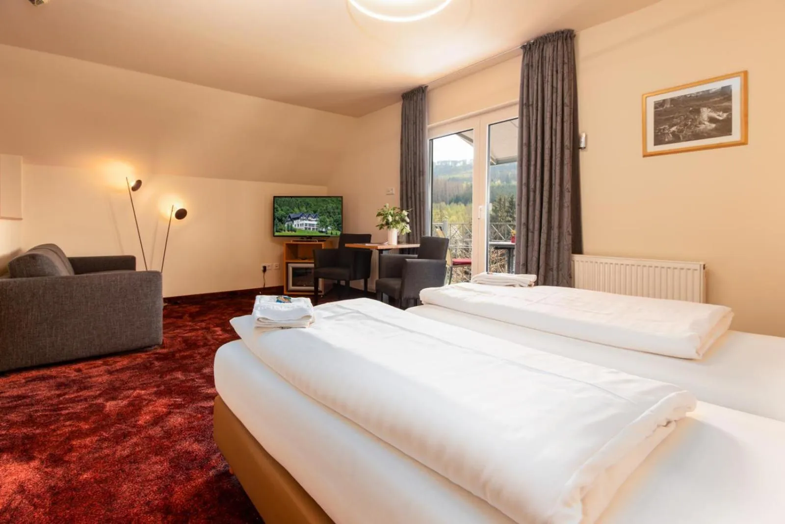 Bed in Waldhotel Schinkenwirt