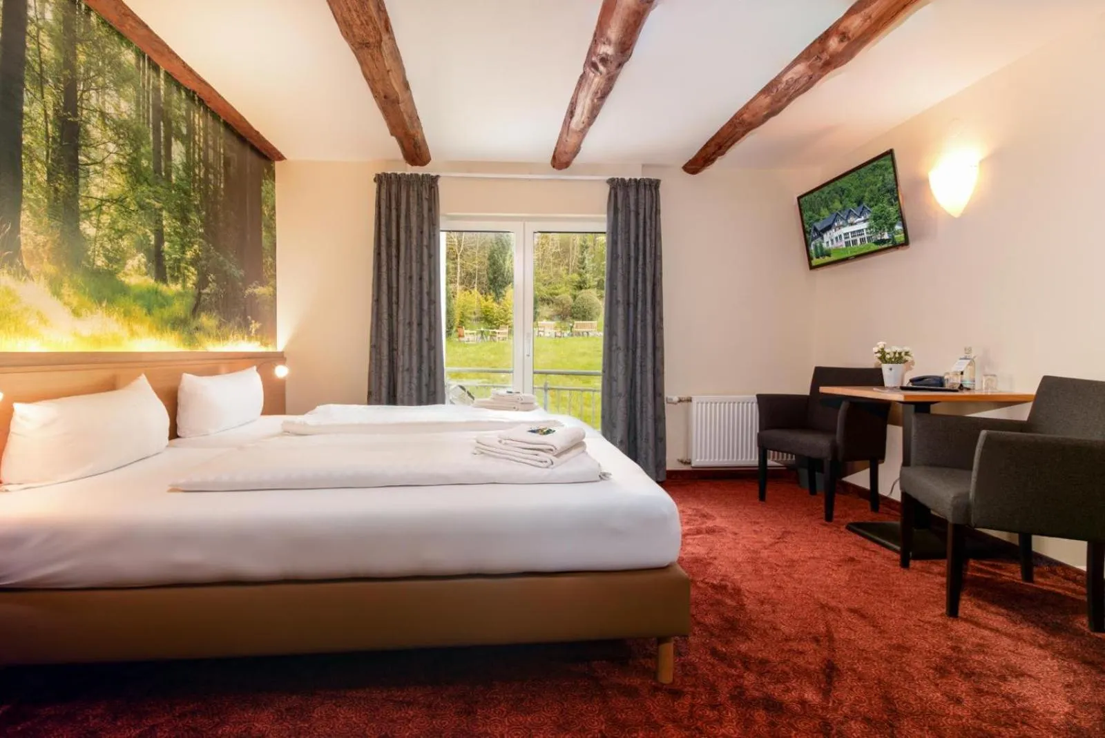 Bed in Waldhotel Schinkenwirt