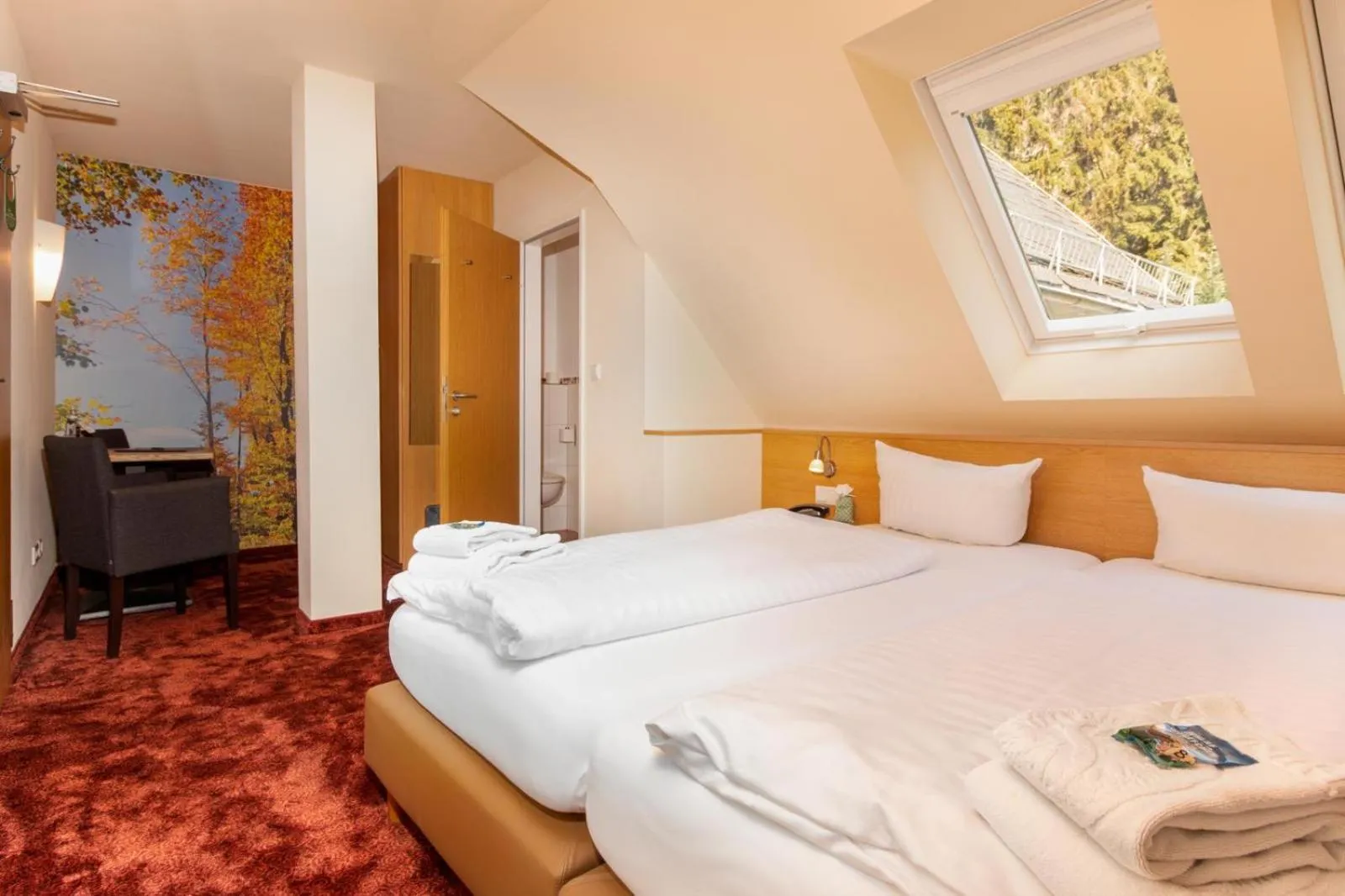 Bed in Waldhotel Schinkenwirt