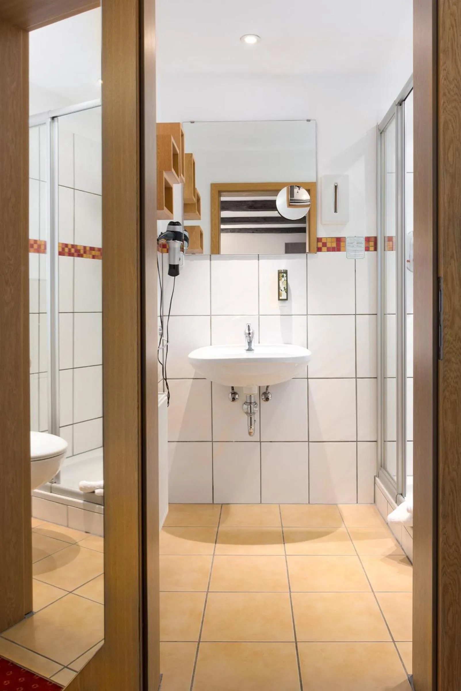 Photo of the whole room in Waldhotel Schinkenwirt