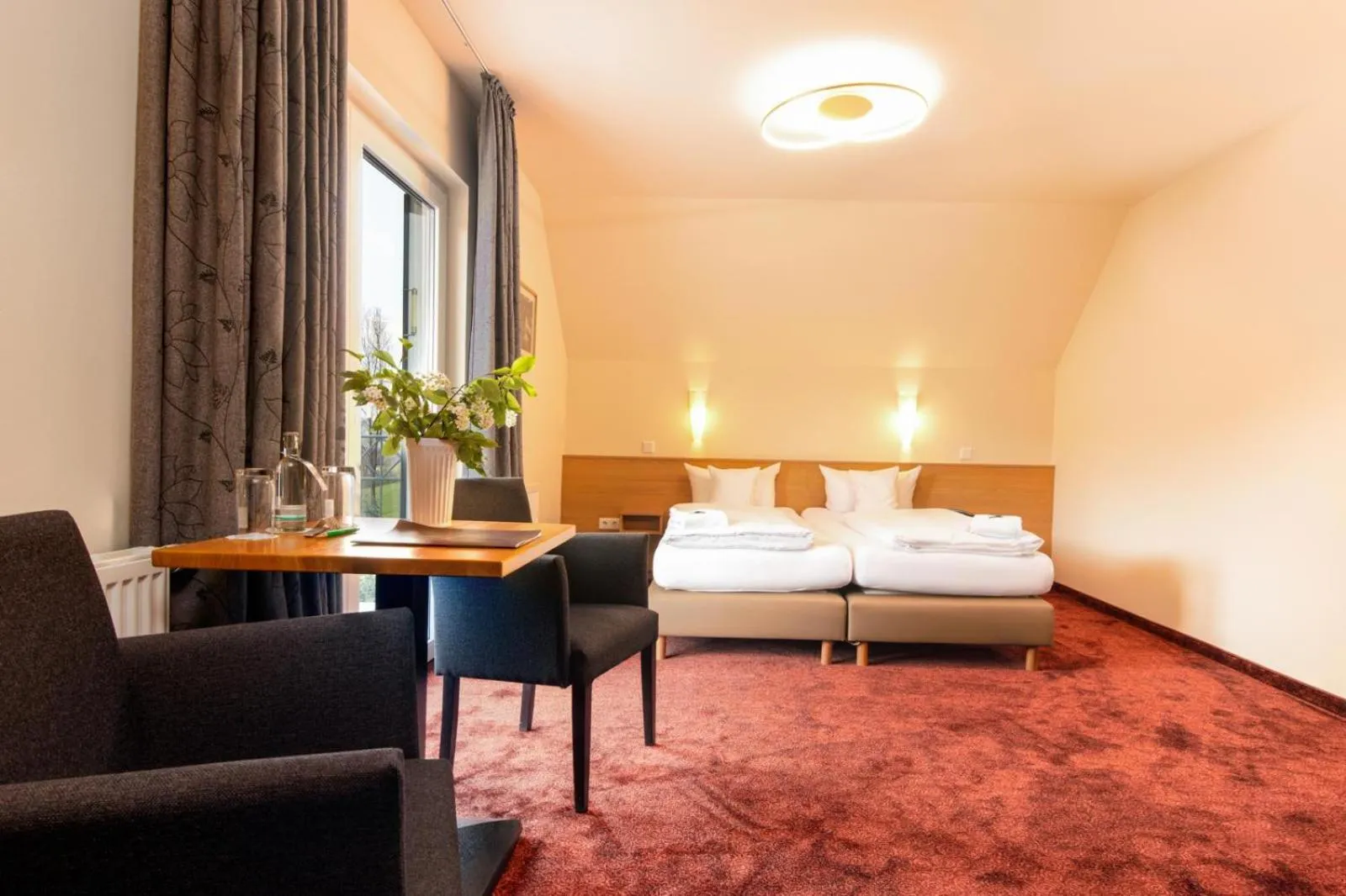 Bed in Waldhotel Schinkenwirt