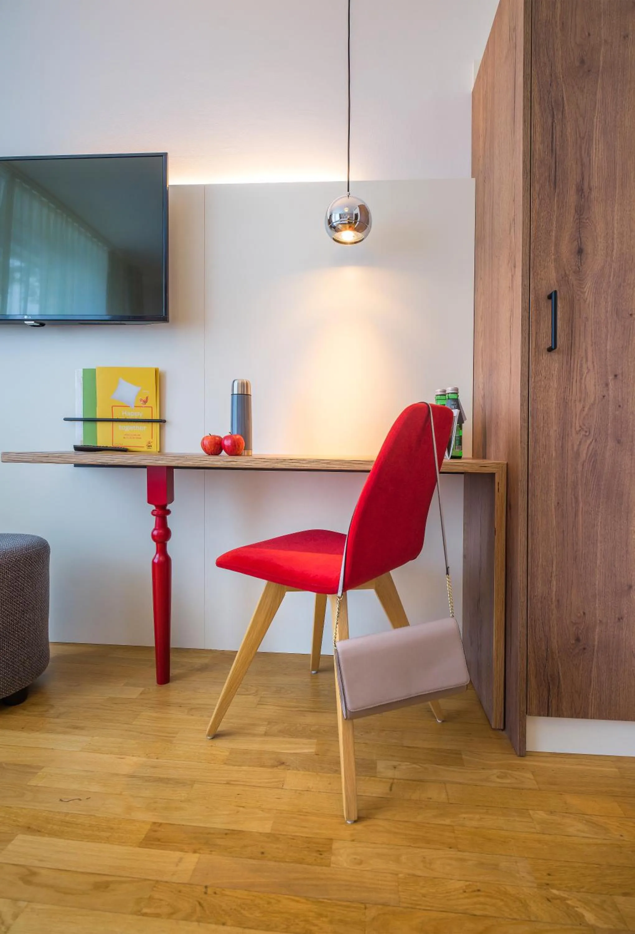 TV and multimedia in JUFA Hotel Salzburg