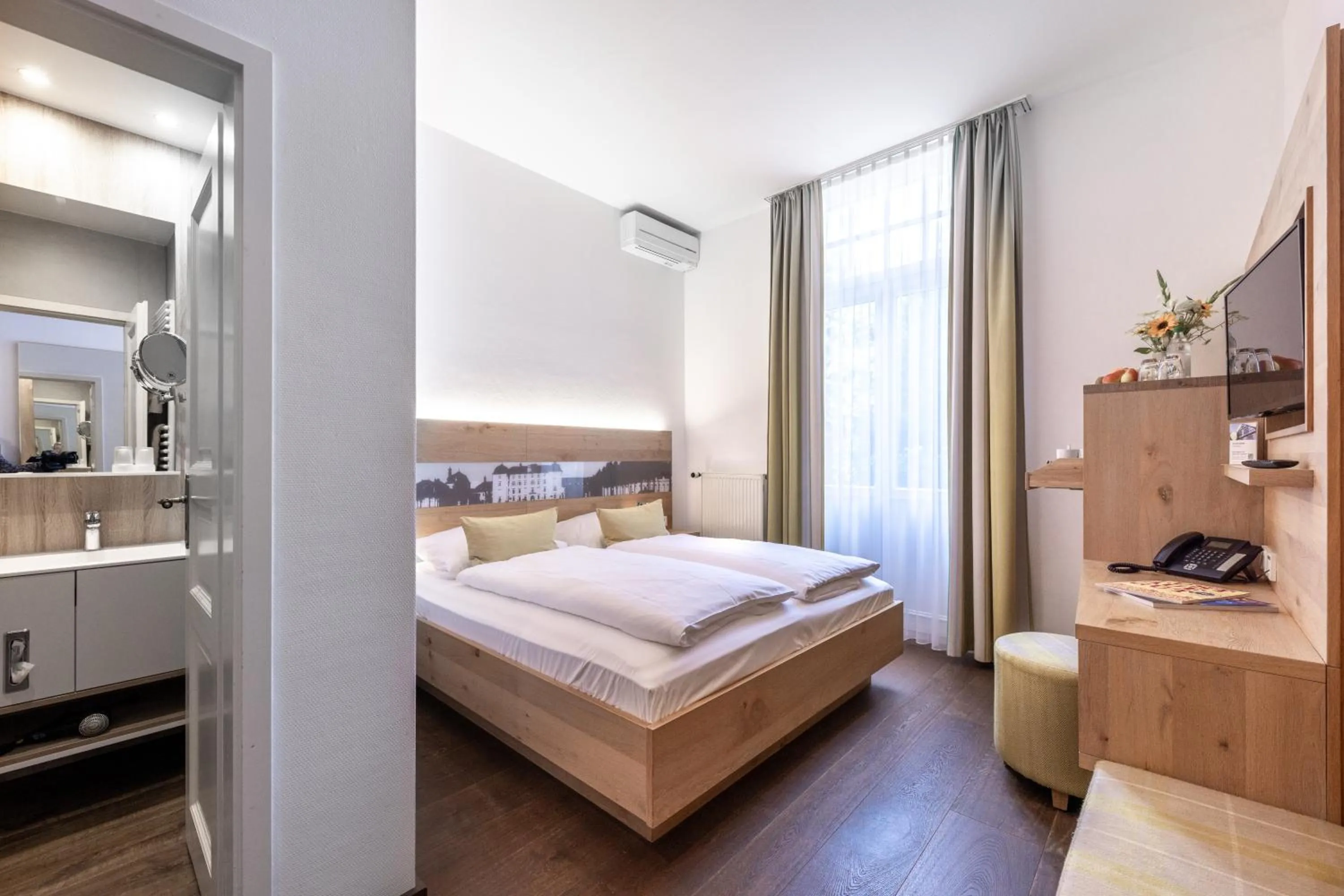 Bed in Villa Benz Hotel garni