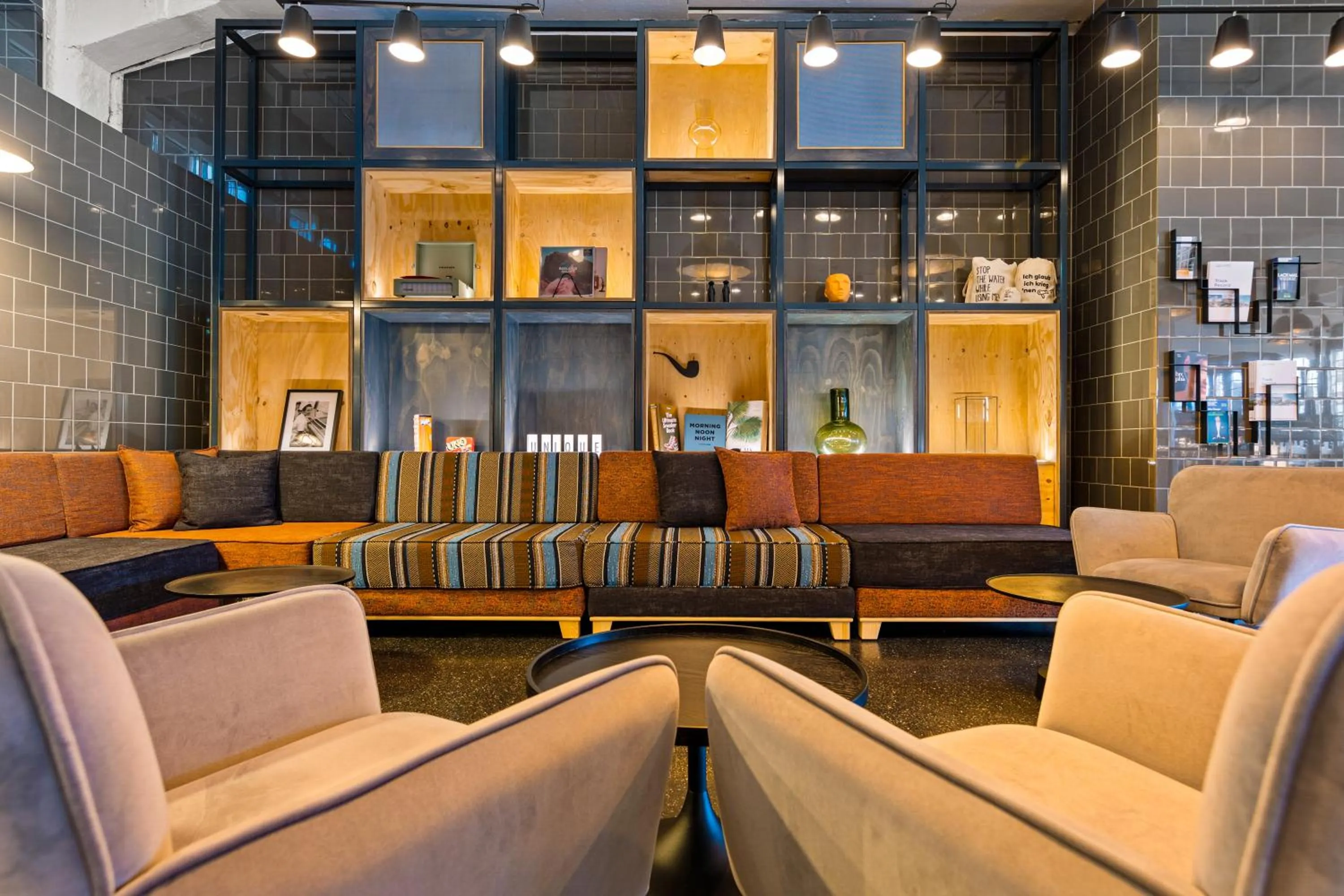 Lobby or reception in unique by ATLANTIC Hotels Bremen