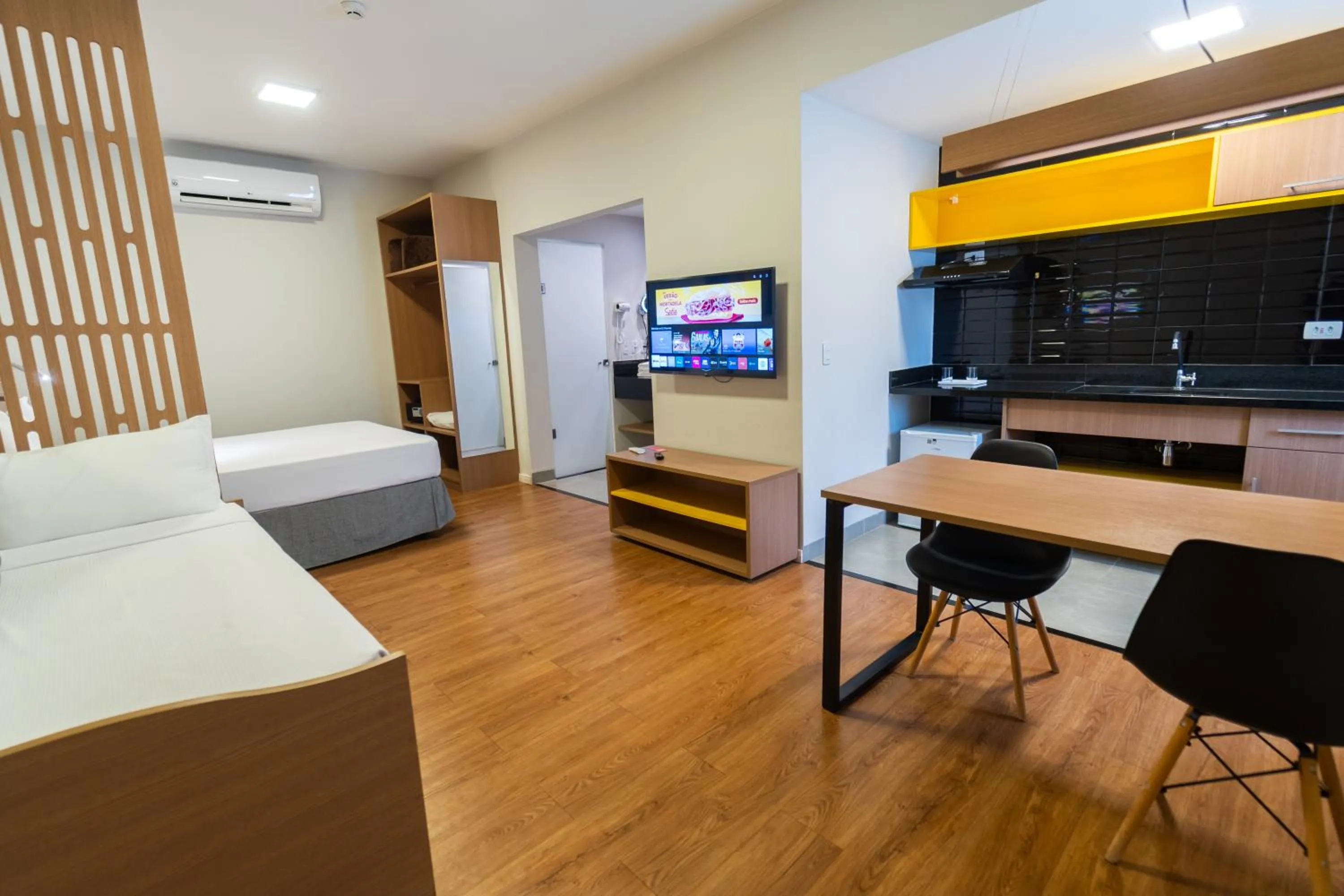 Bedroom, Bed in ibis Styles Bonito