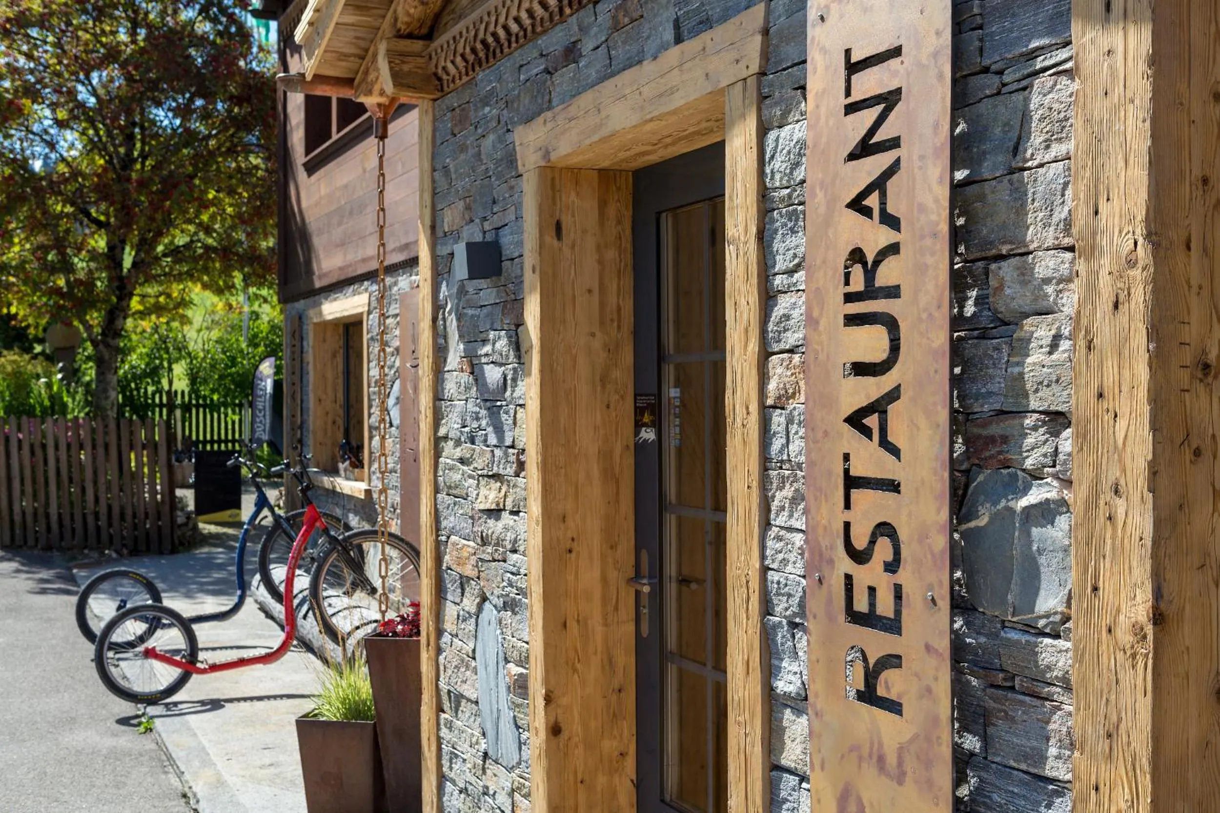 Food and drinks in Hotel Des Alpes