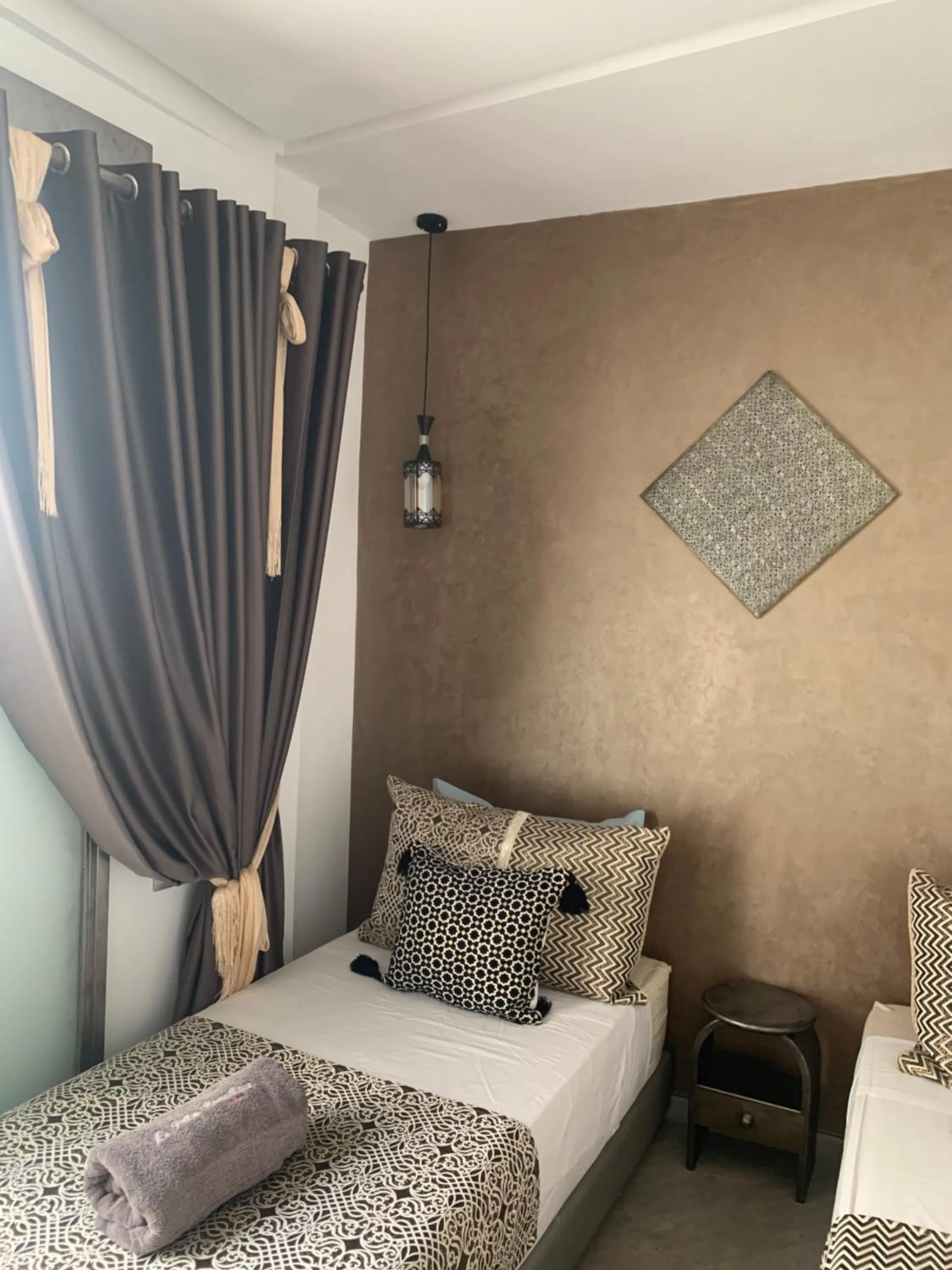 View (from property/room), Bed in RIAD LE PATIO ROMANTIQUE