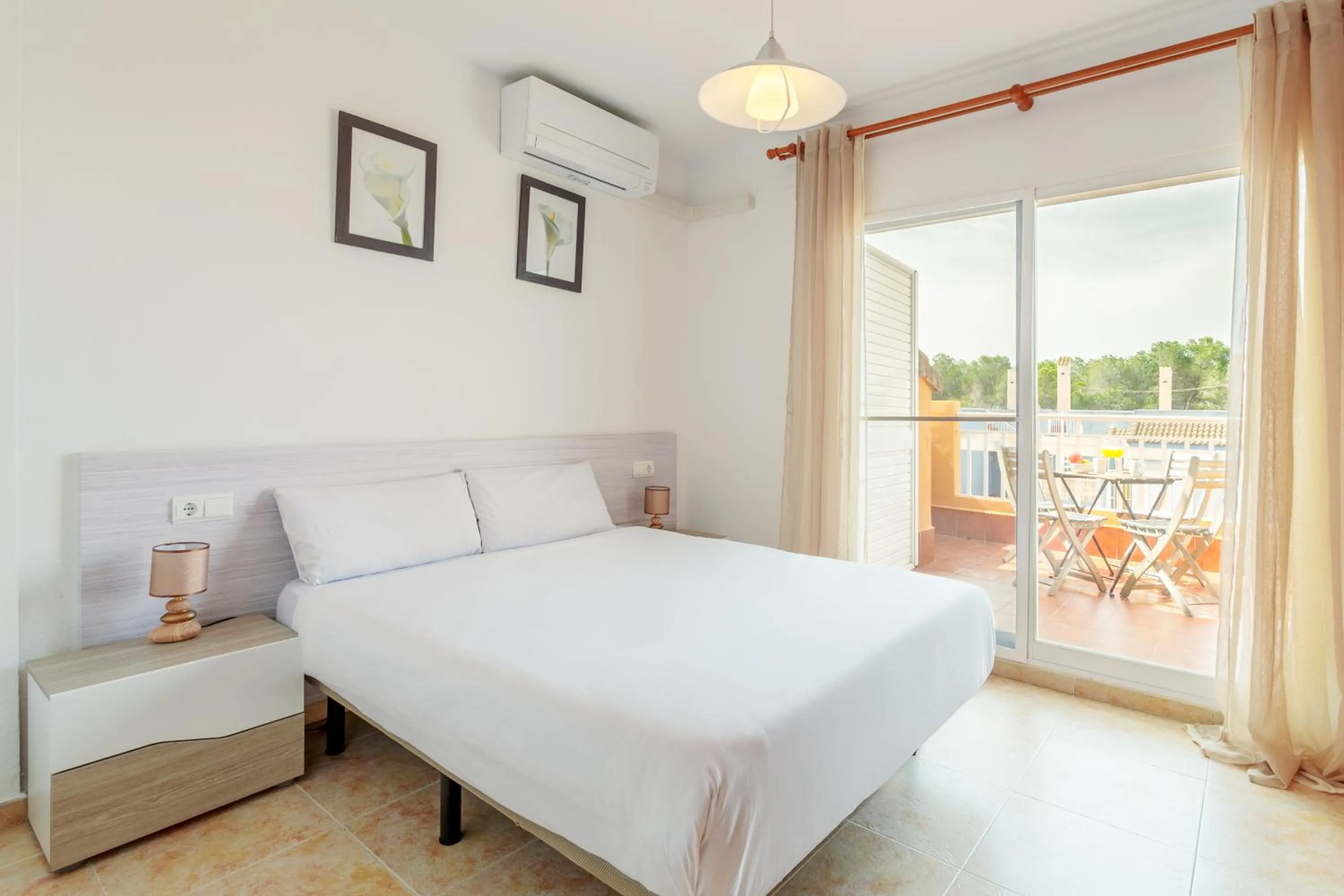 Montefaro Spacious Townhouse - Beach & pool