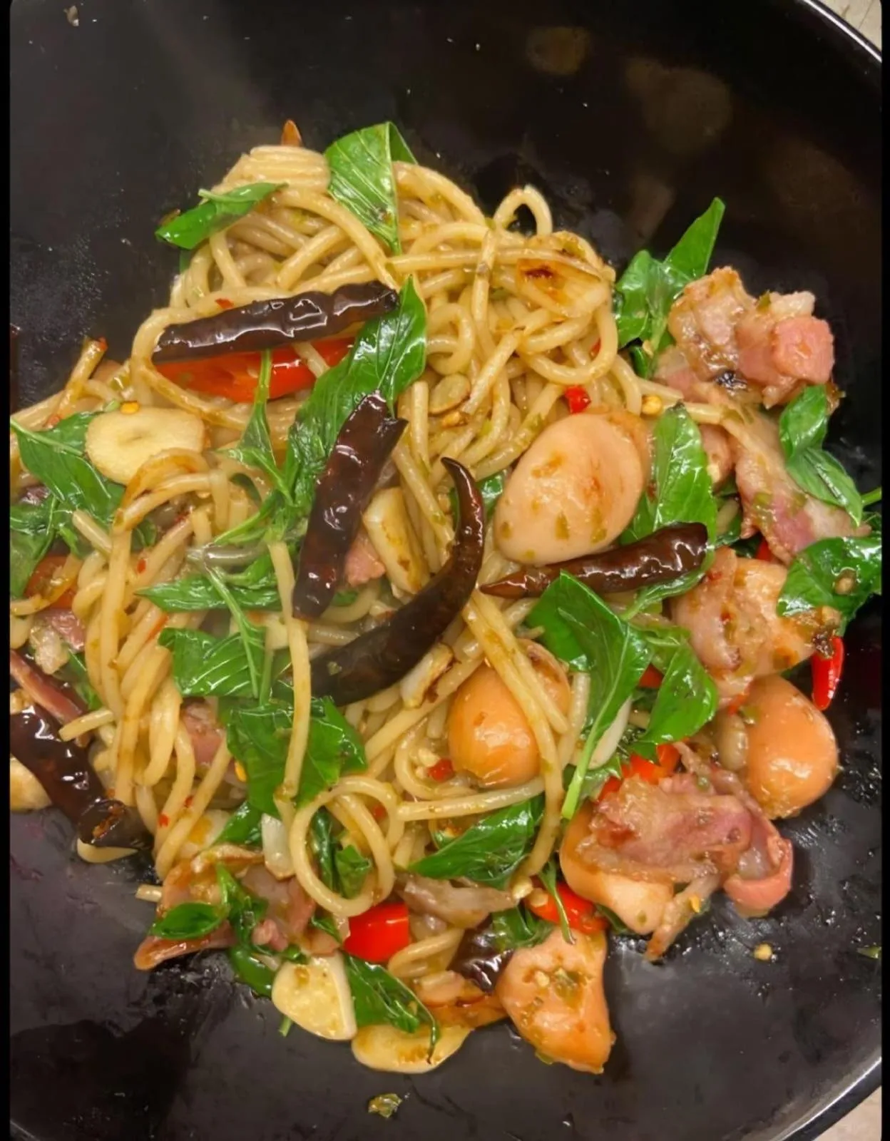 Restaurant/places to eat in Tantawan sea view residence 山海居