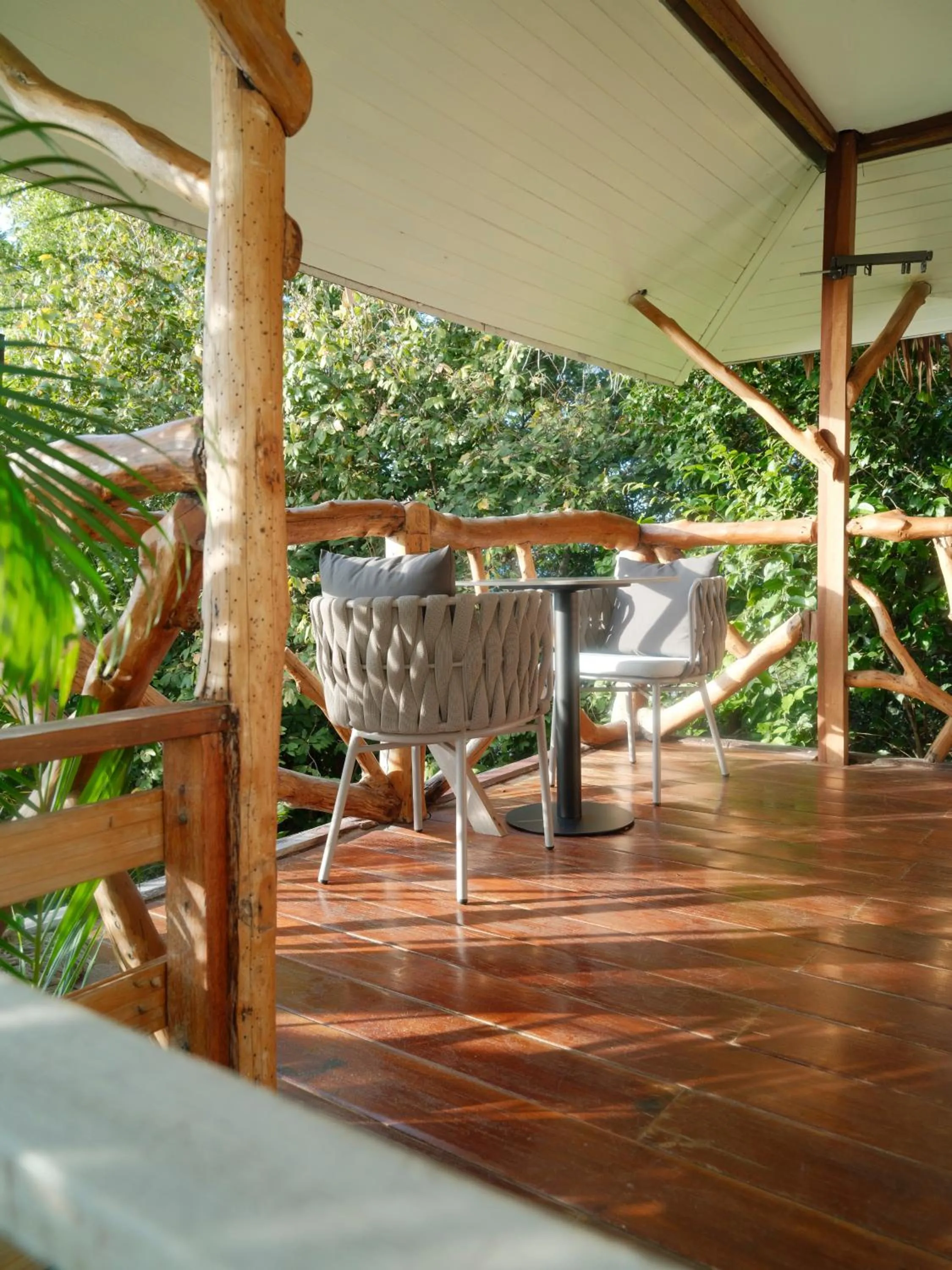 Patio in Tantawan sea view residence 山海居