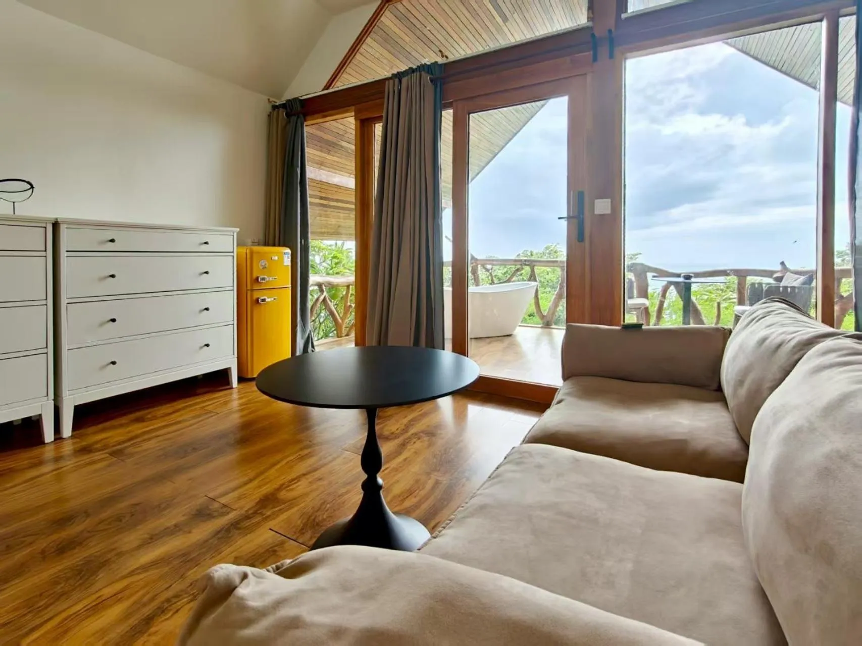 Tantawan sea view residence 山海居