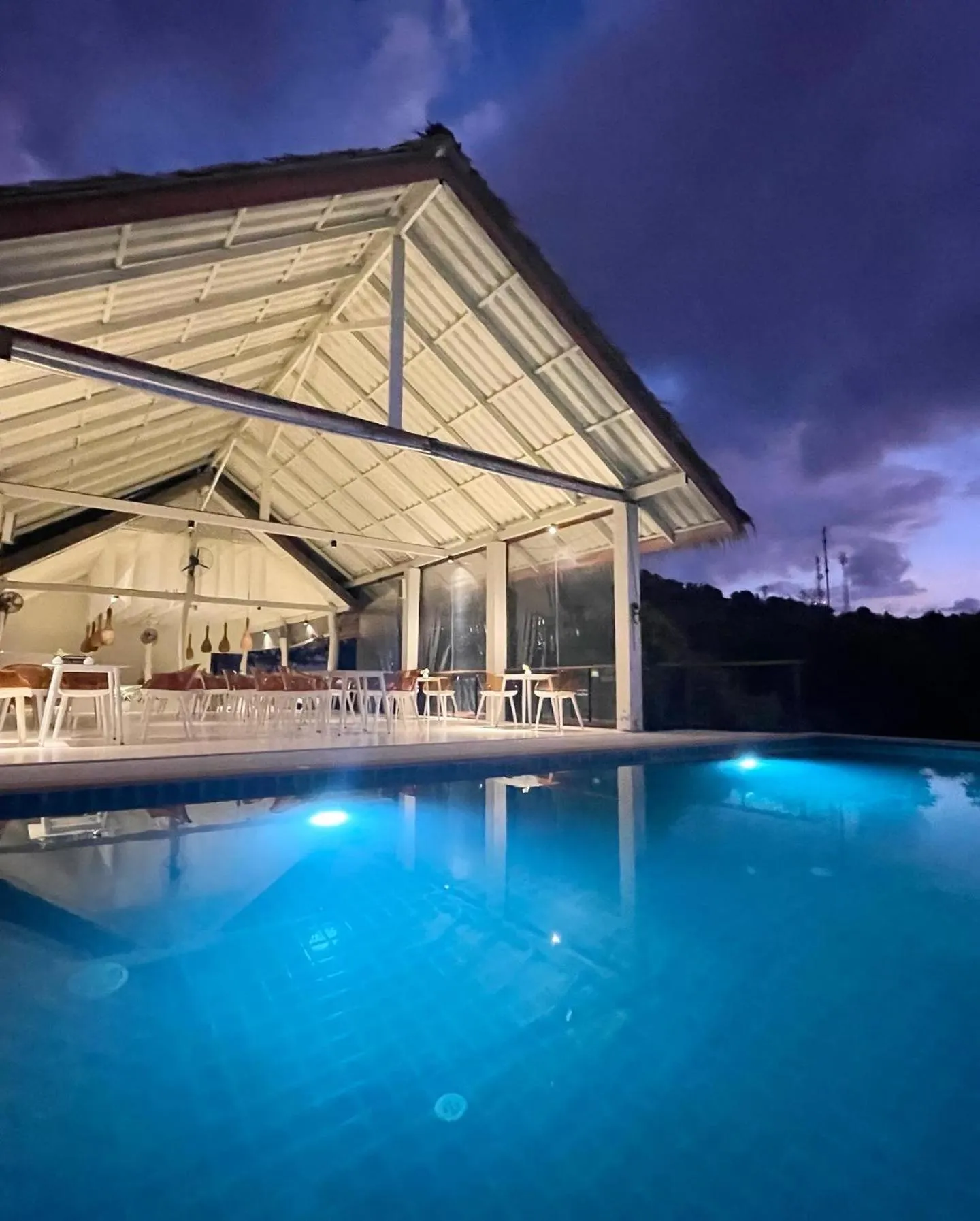 Restaurant/places to eat in Tantawan sea view residence 山海居