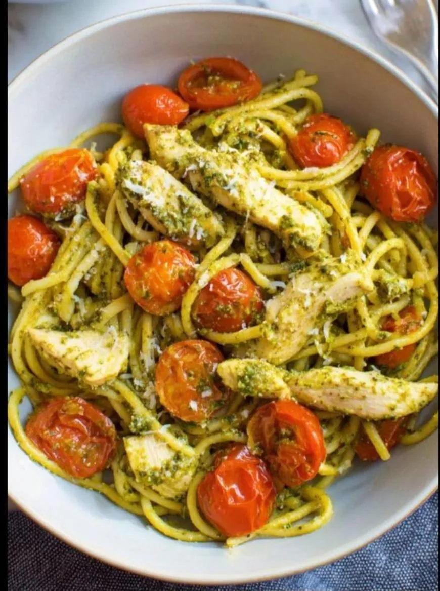 Restaurant/places to eat in Tantawan sea view residence 山海居