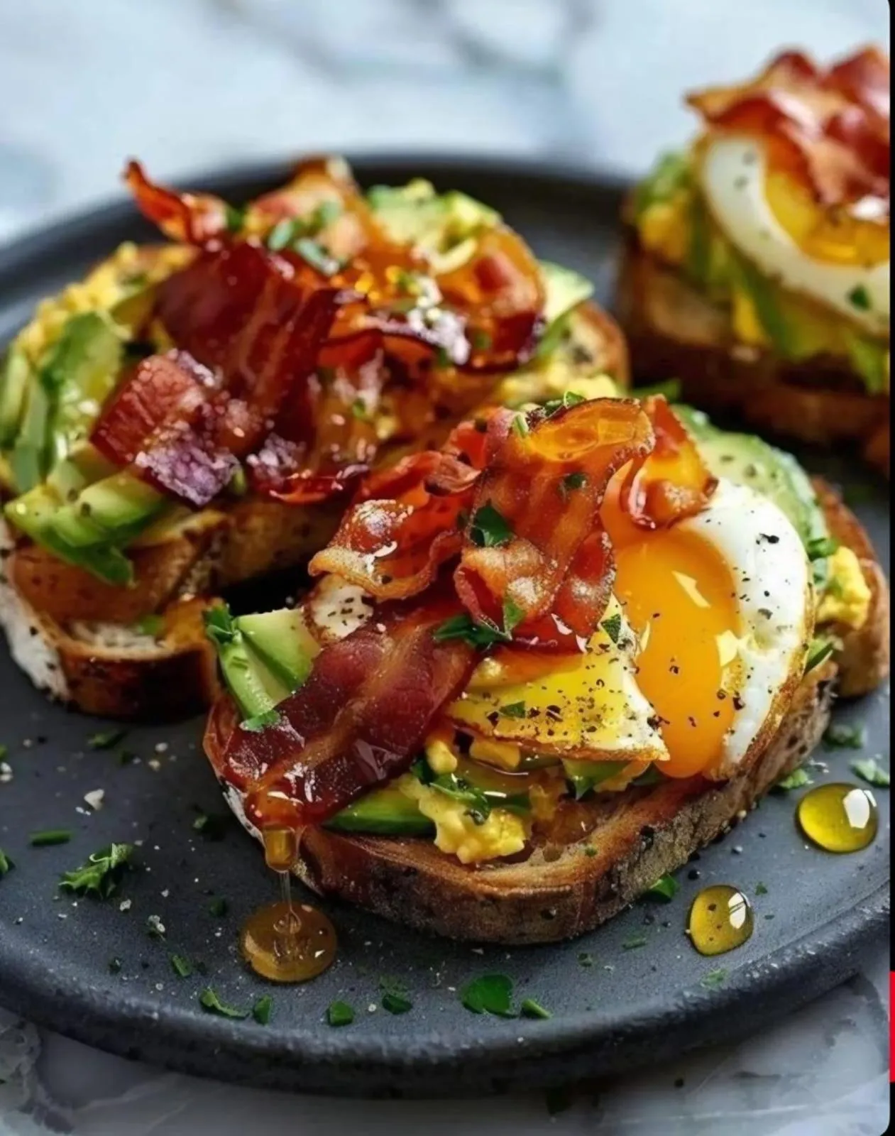 Restaurant/places to eat in Tantawan sea view residence 山海居