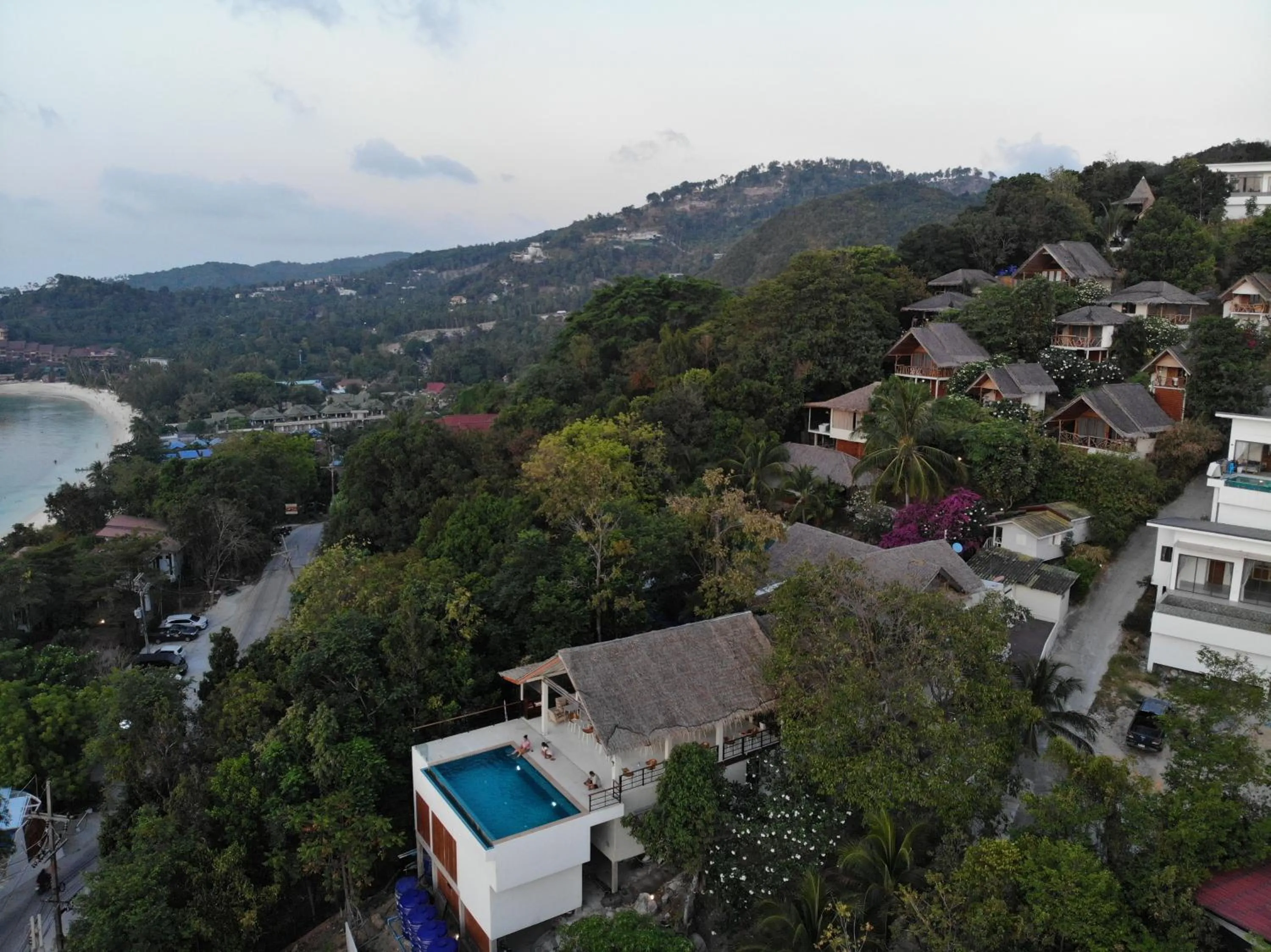 Property building in Tantawan sea view residence 山海居