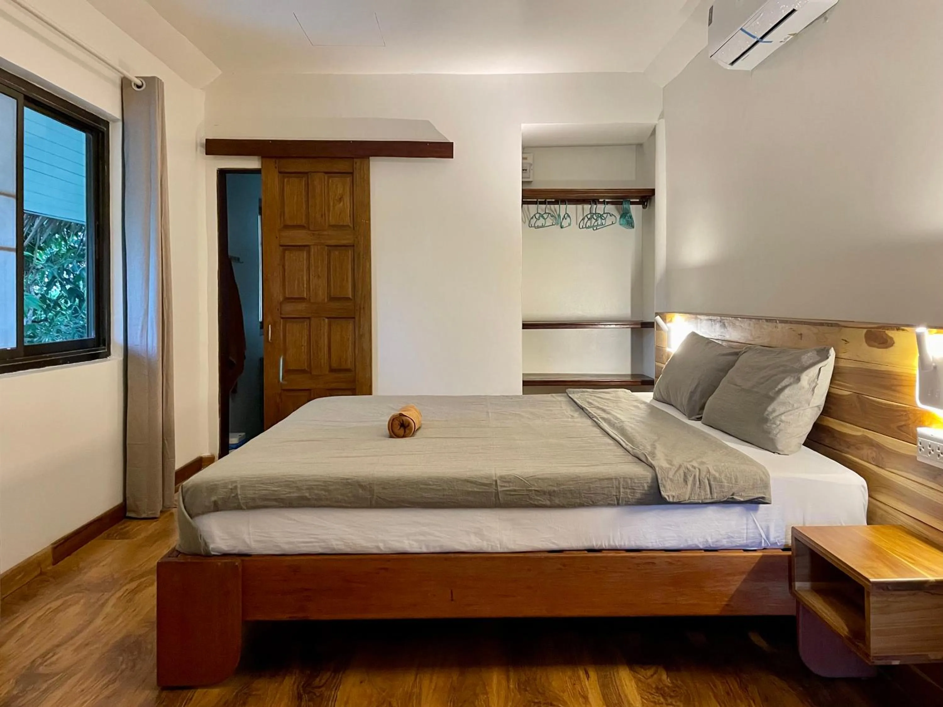 Bed in Tantawan sea view residence 山海居