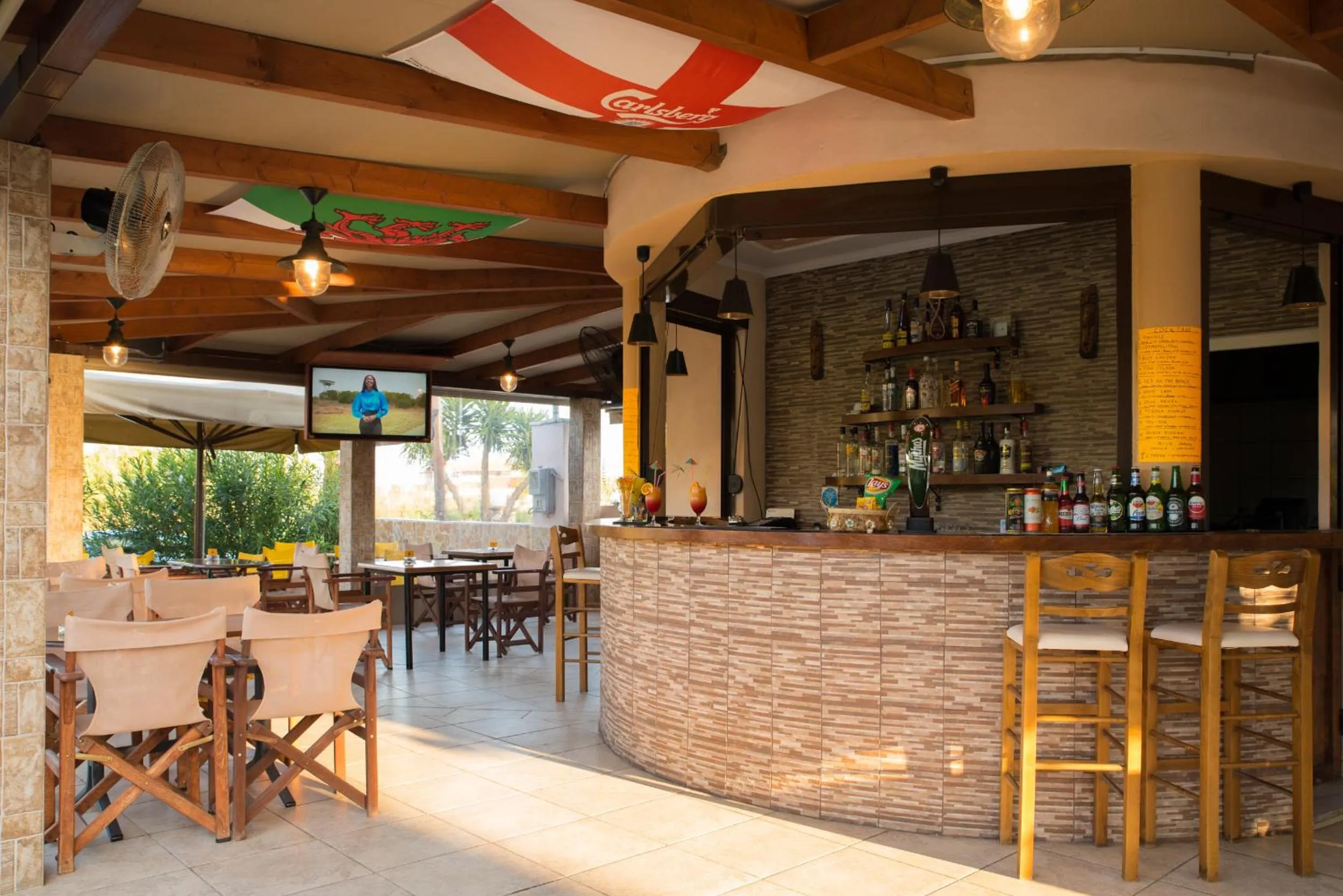 Lounge or bar in PAHNIS studios