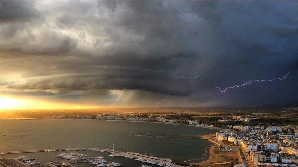 Beach in ECO-APARTMENTS LA MARINEDA