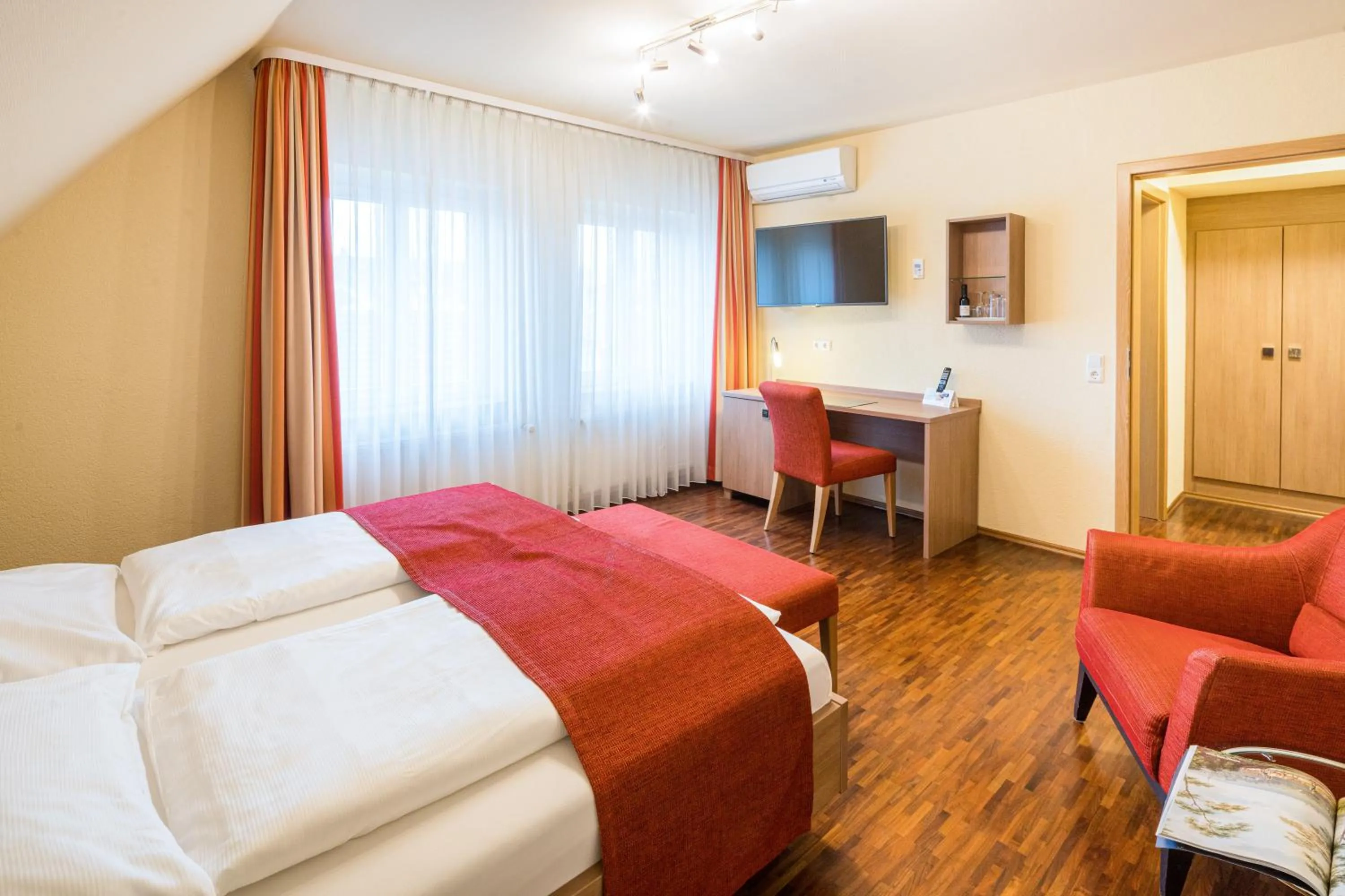 Photo of the whole room, Bed in Hotel Zur Schmiede