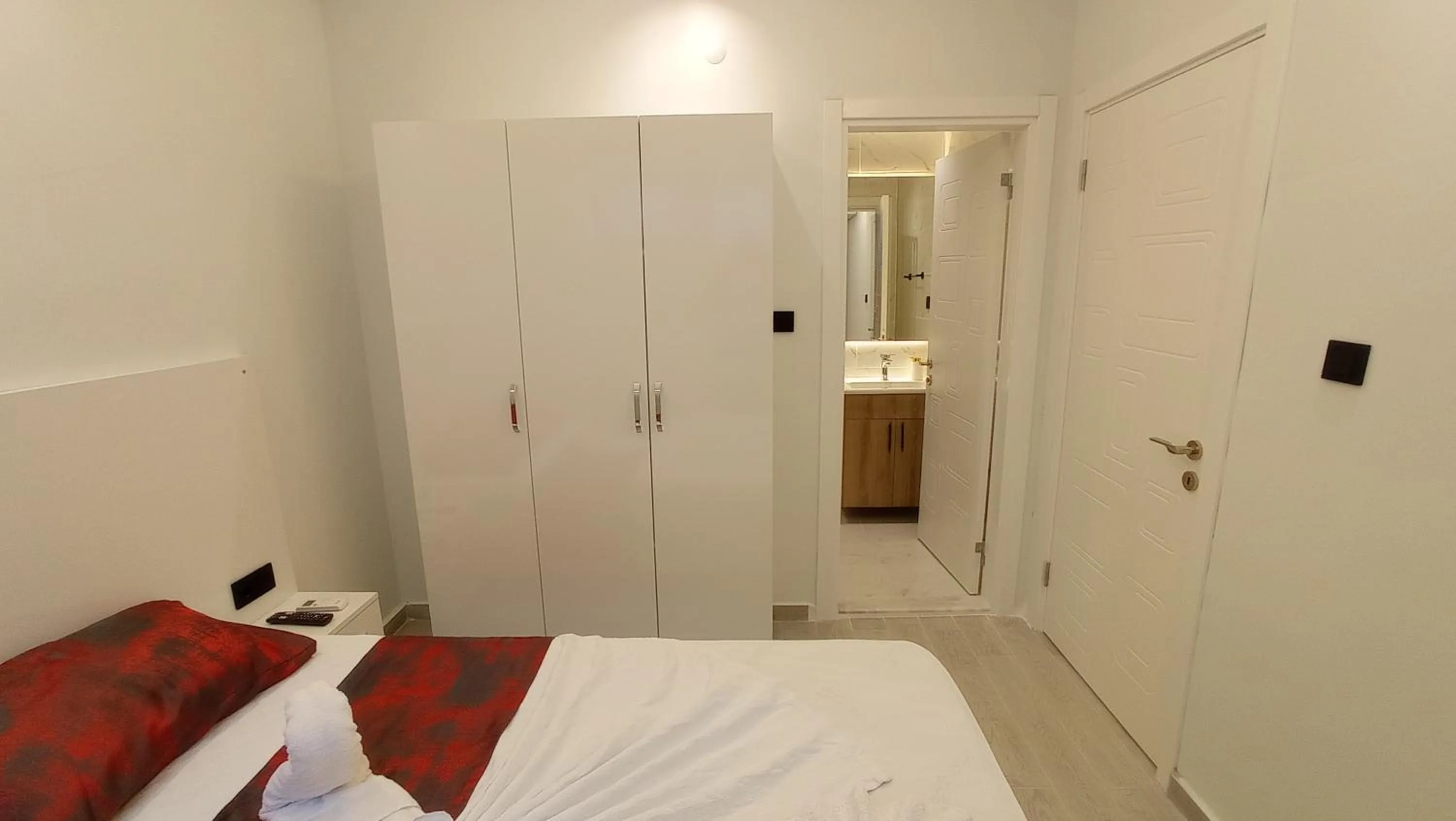 Bedroom, Bed in World Cities Residence