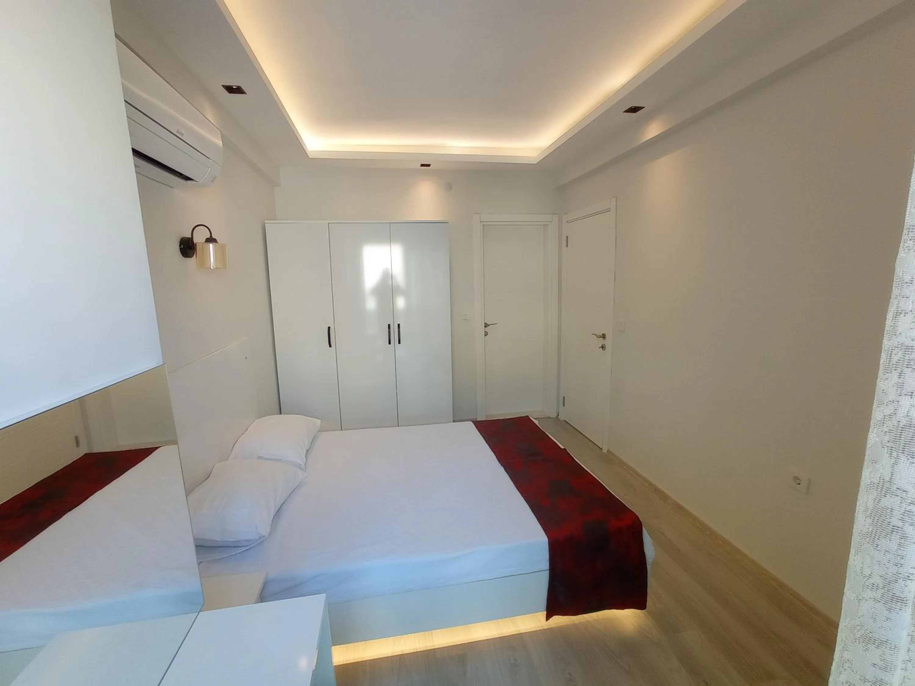 Bedroom, Bed in World Cities Residence