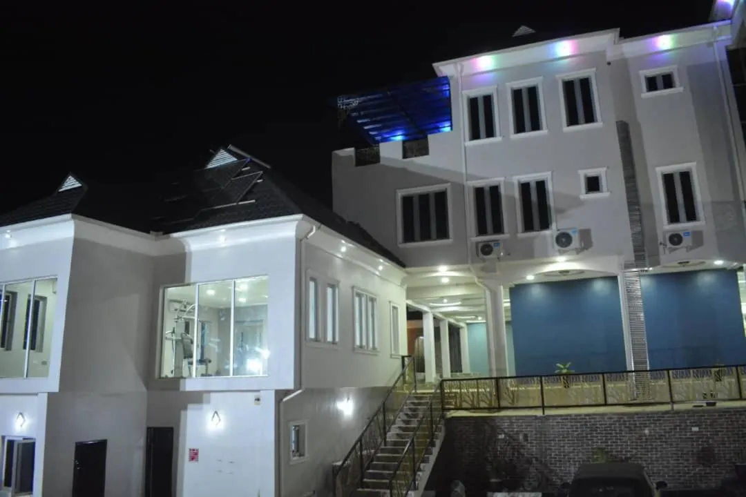 Camas Hotel & Suite Asero Abeokuta