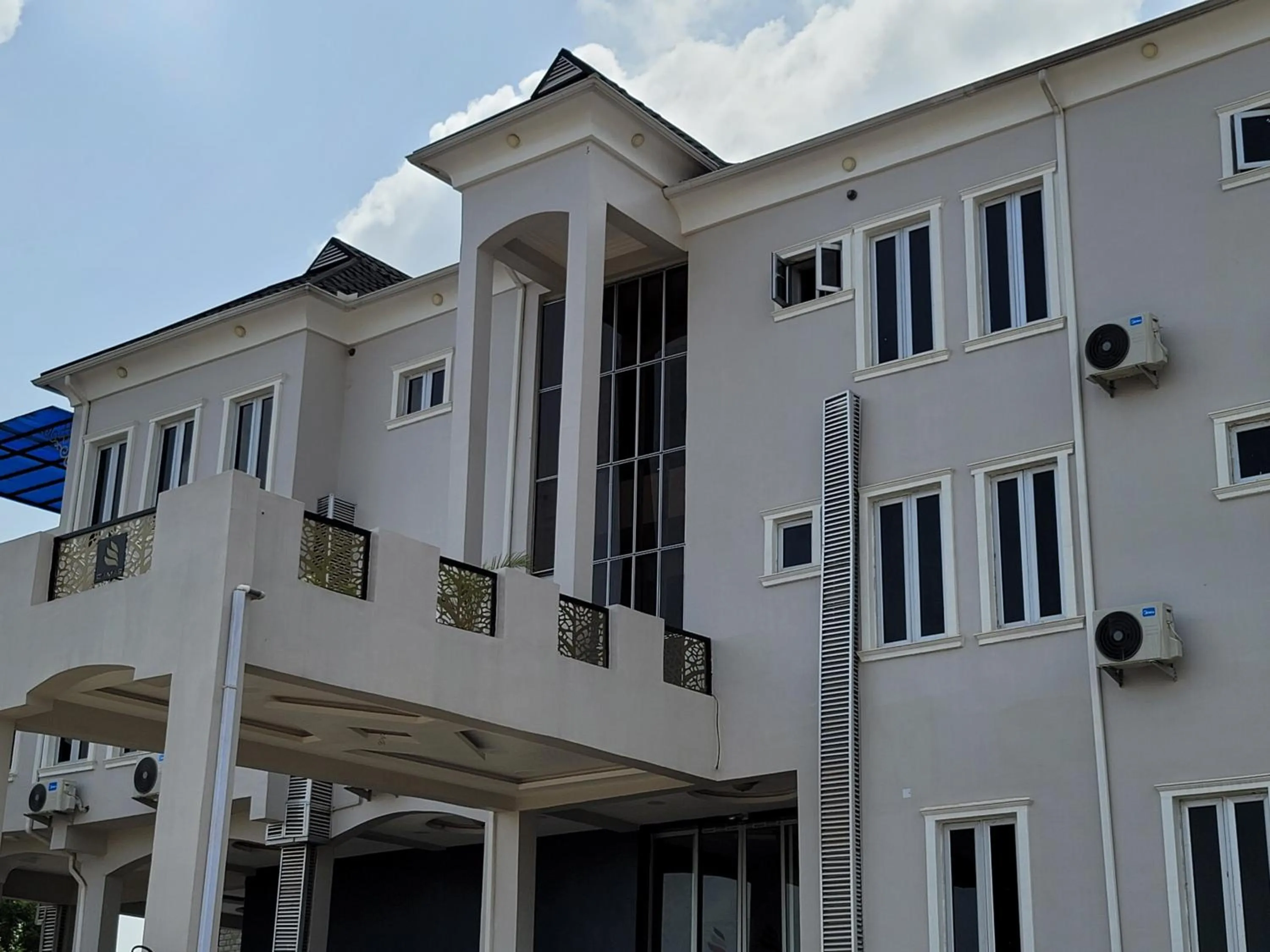Camas Hotel & Suite Asero Abeokuta