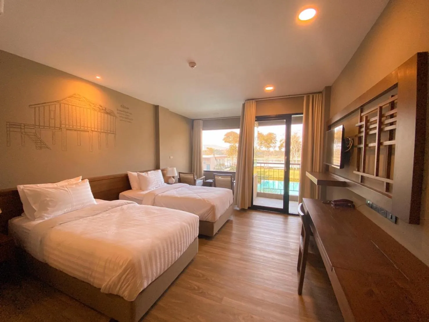 Bed in River Tree Resort