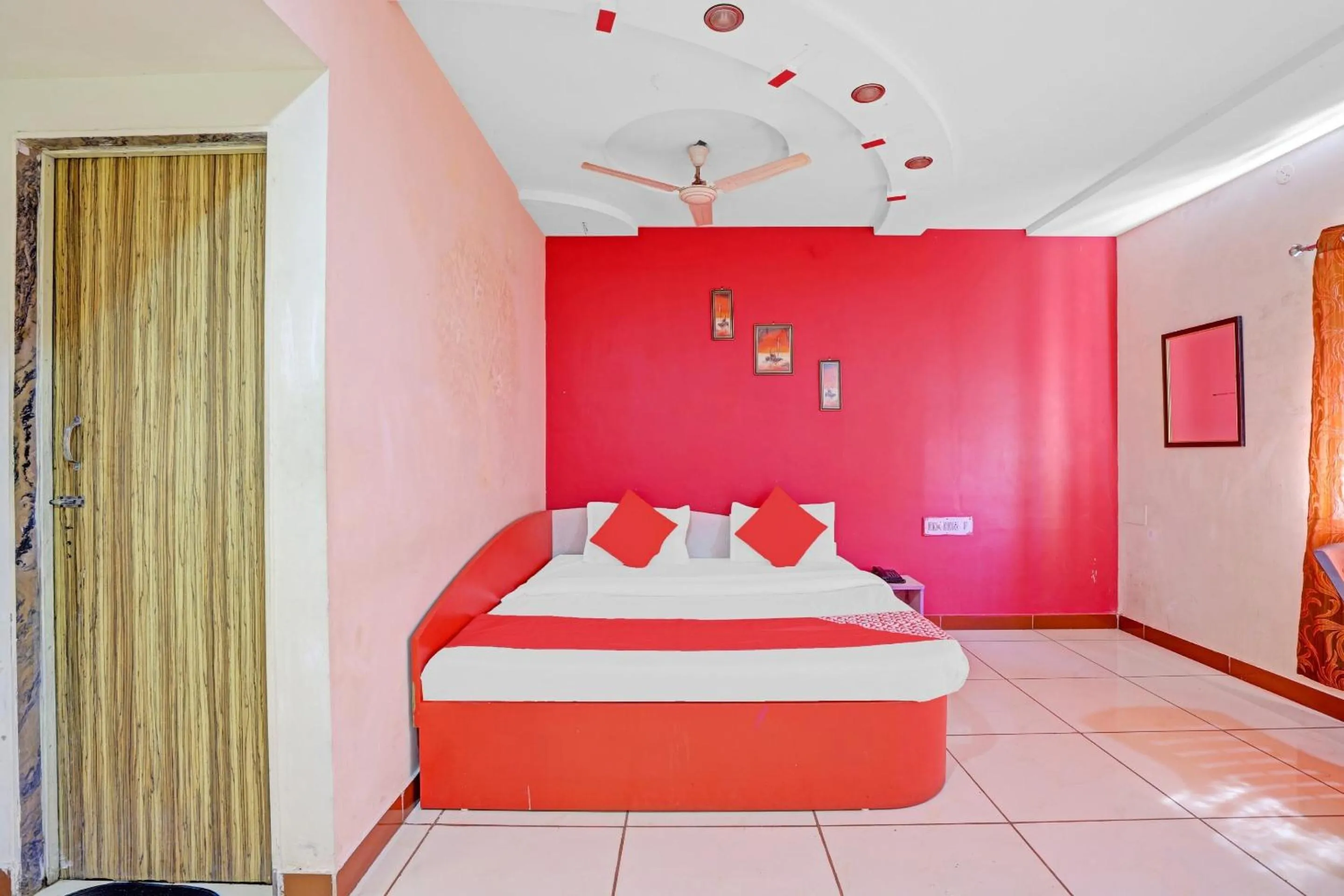 Bedroom, Bed in Hotel Velvet