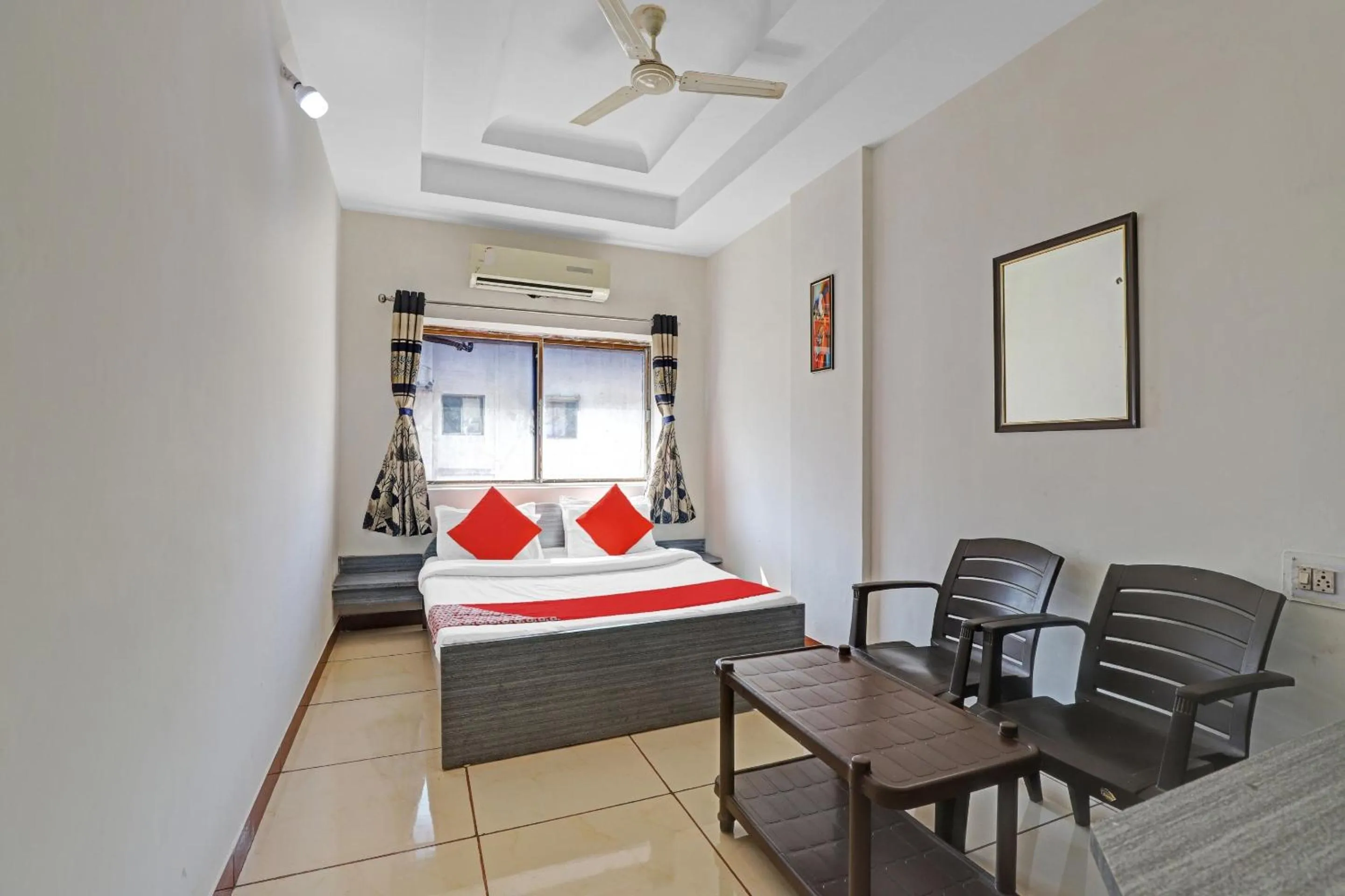 Bedroom, Bed in Hotel Velvet