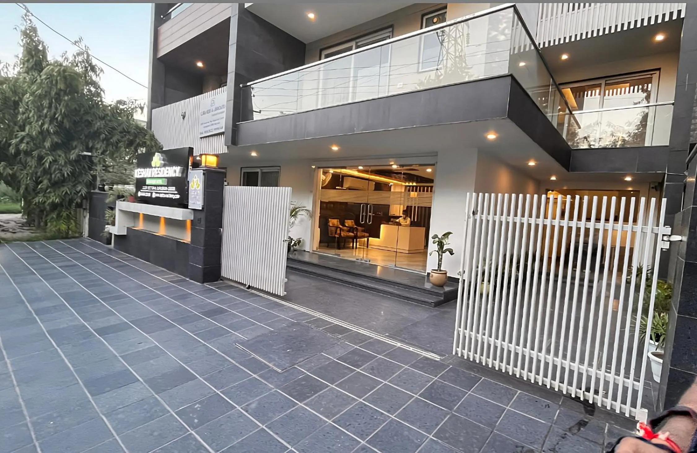 Property building in Hotel Keshav Residency - Medicity Gurugram, near Medanta Hospital, Pure Vegetarian