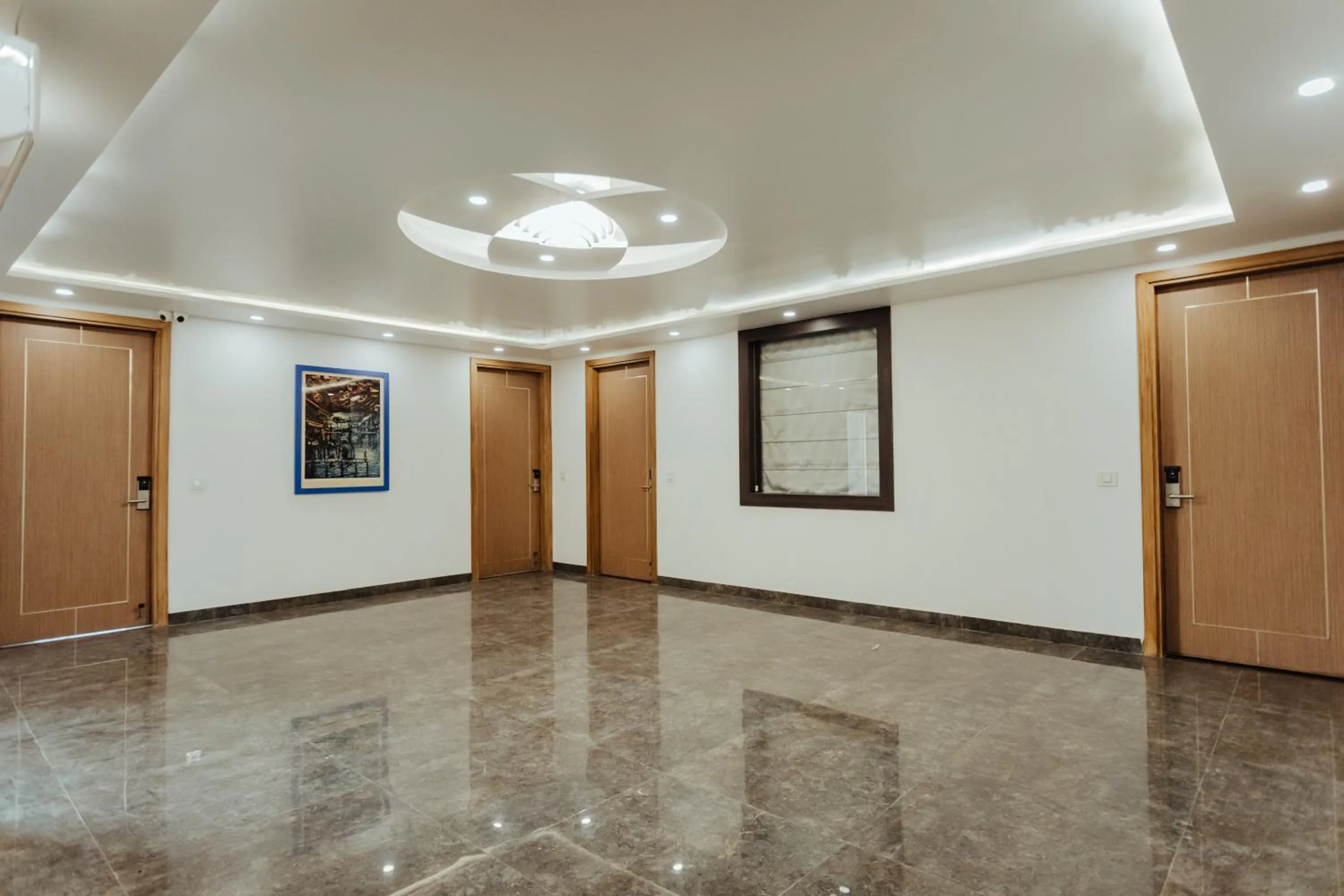 Hotel Keshav Residency - Medicity Gurugram, near Medanta Hospital, Pure Vegetarian