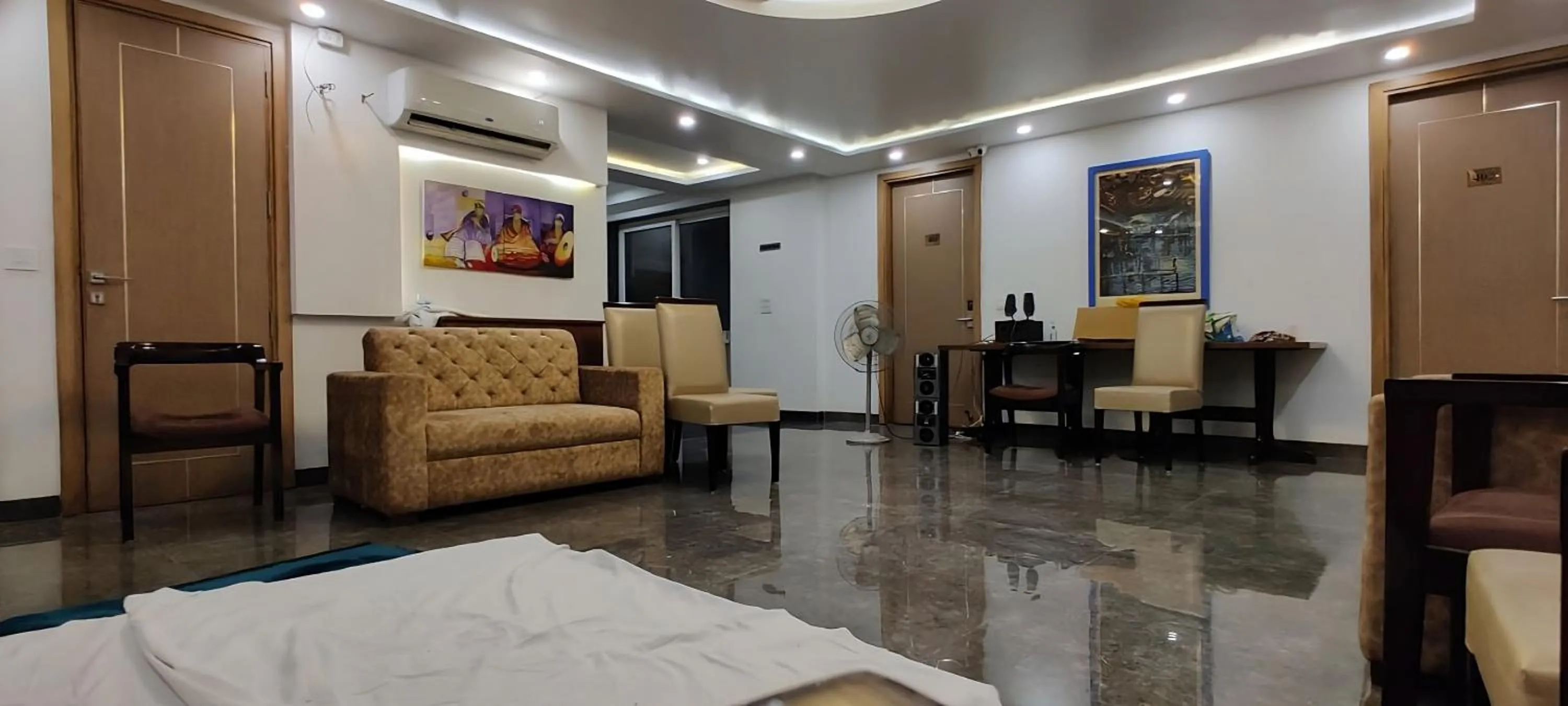 Place of worship, Bed in Hotel Keshav Residency - Medicity Gurugram, near Medanta Hospital, Pure Vegetarian
