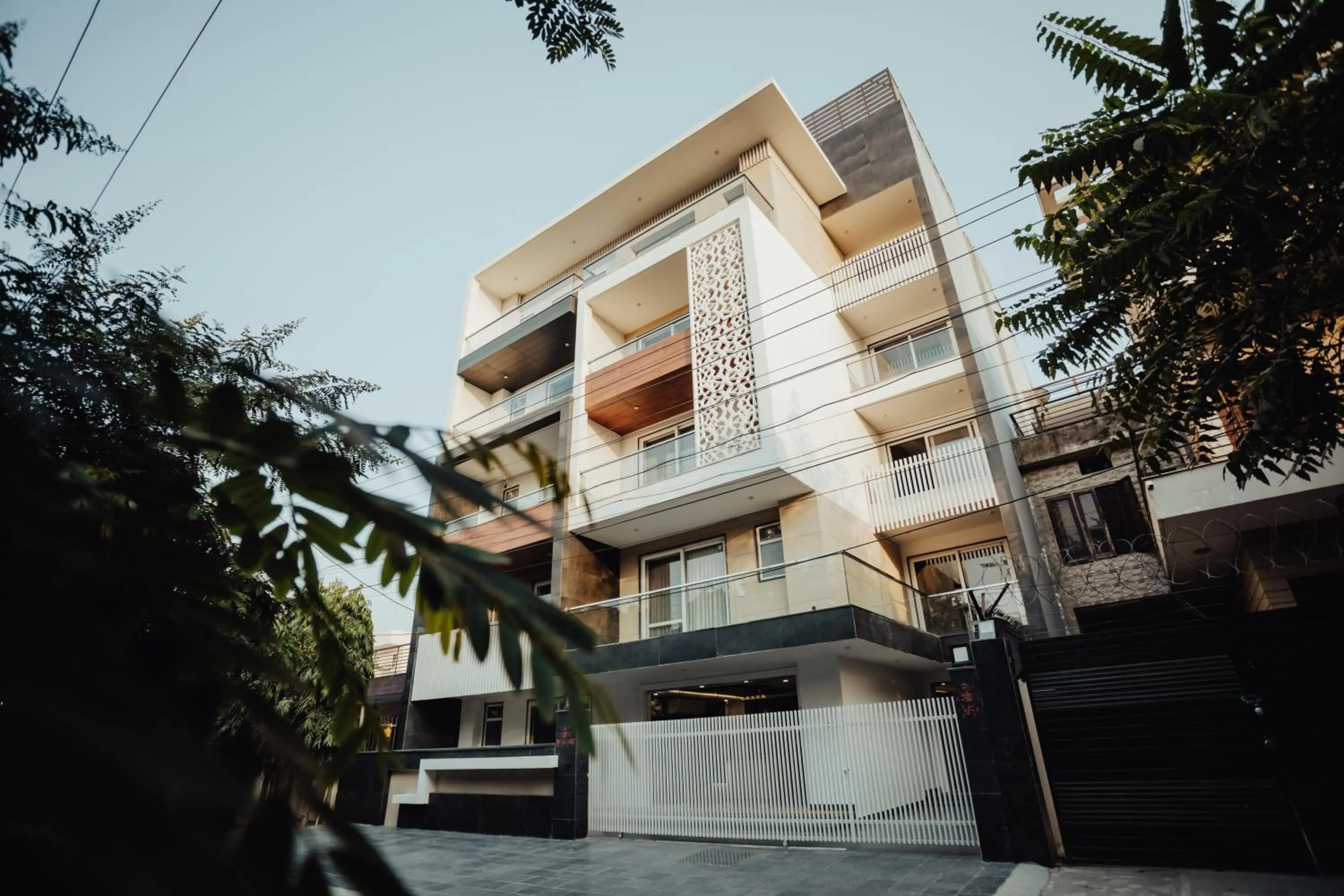 Property building in Hotel Keshav Residency - Medicity Gurugram, near Medanta Hospital, Pure Vegetarian