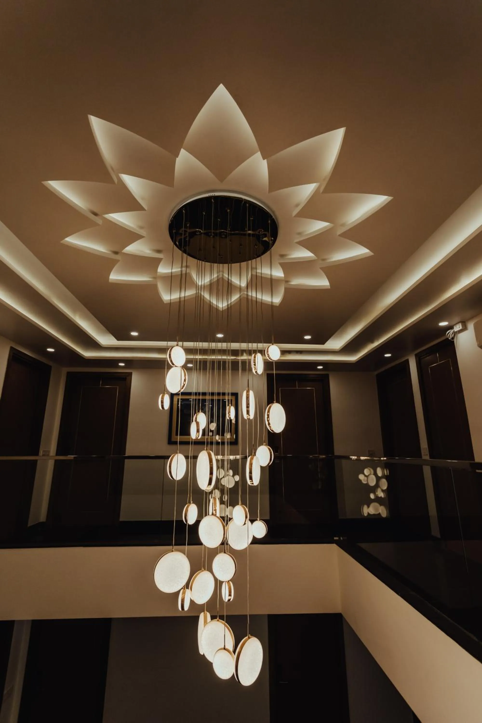 Hotel Keshav Residency - Medicity Gurugram, near Medanta Hospital, Pure Vegetarian