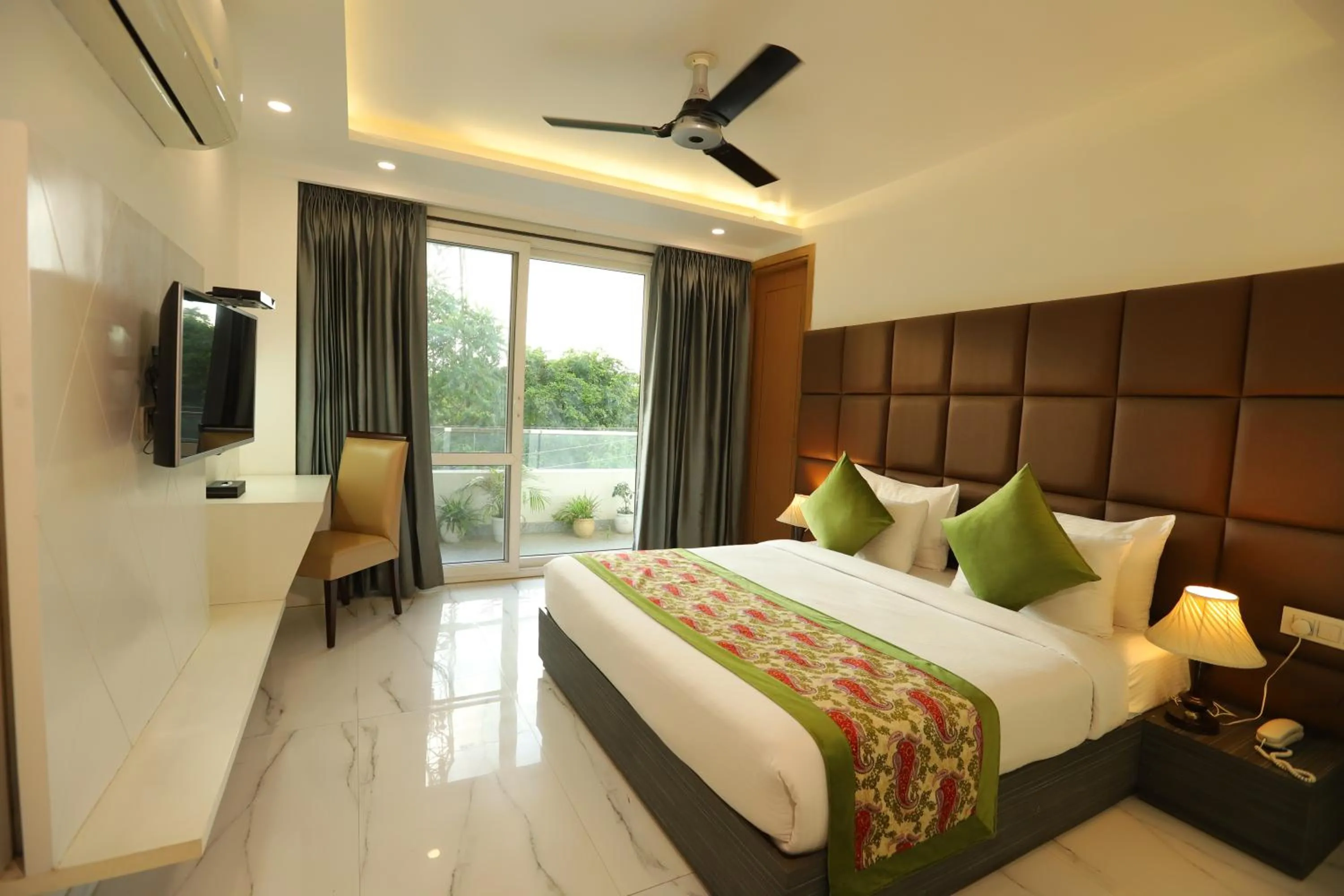 Communal lounge/ TV room, Bed in Hotel Keshav Residency - Medicity Gurugram, near Medanta Hospital, Pure Vegetarian