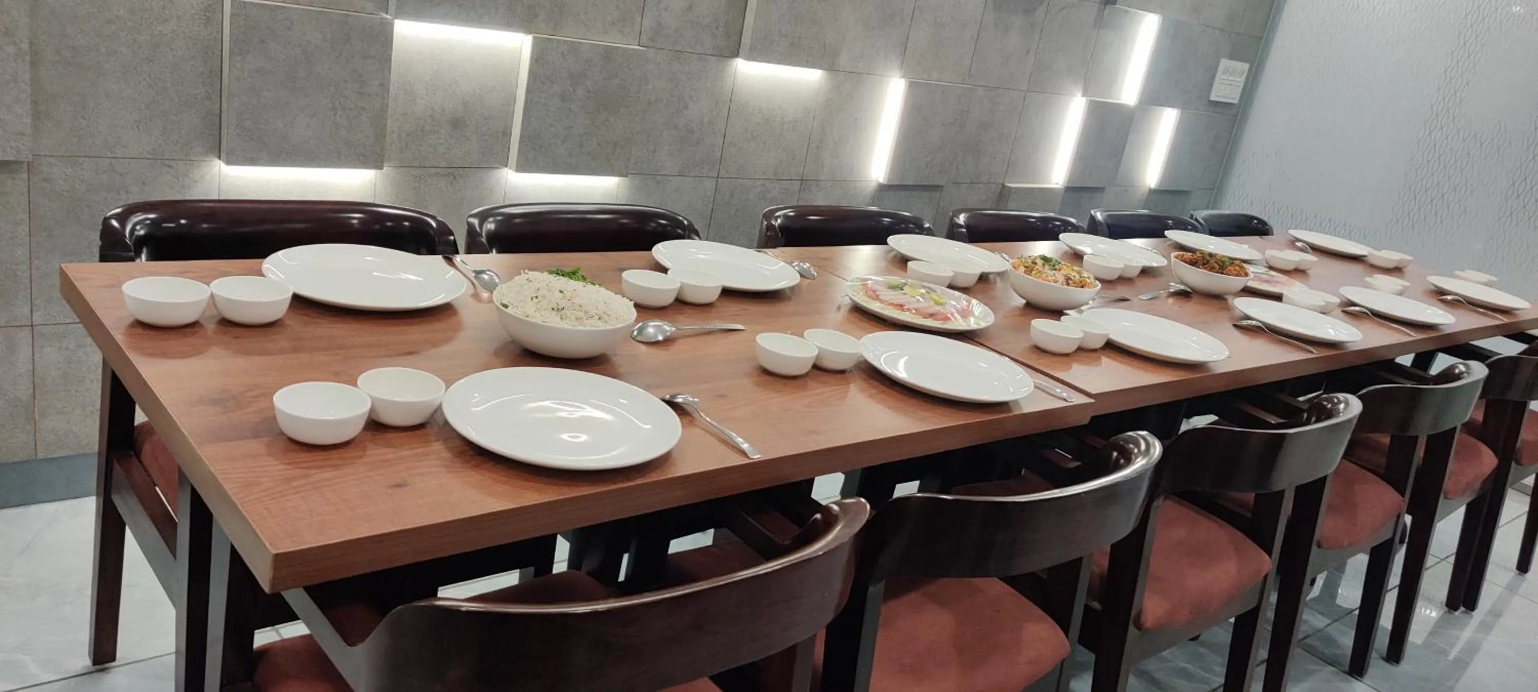 Restaurant/places to eat in Hotel Keshav Residency - Medicity Gurugram, near Medanta Hospital, Pure Vegetarian