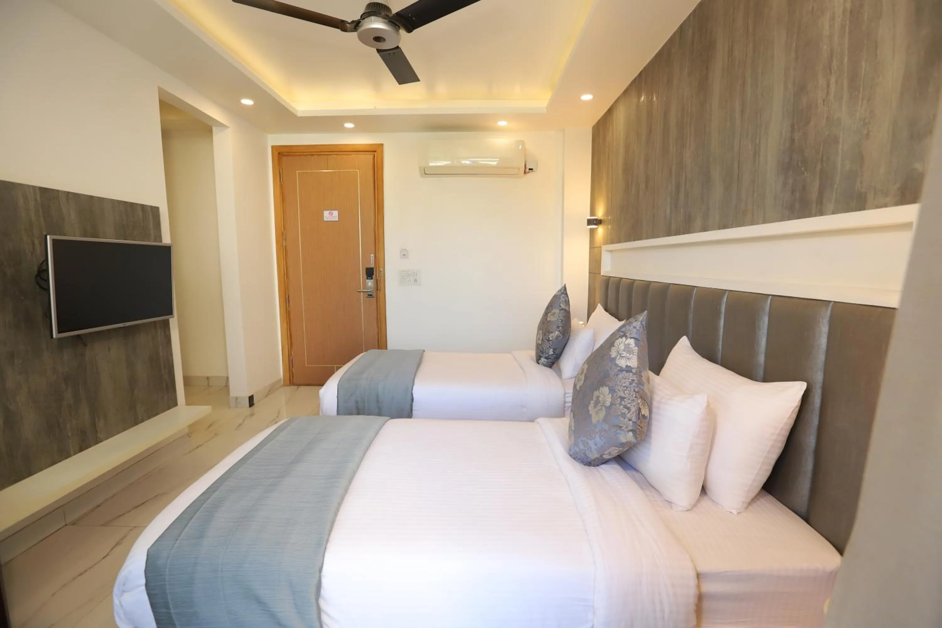 Photo of the whole room, Bed in Hotel Keshav Residency - Medicity Gurugram, near Medanta Hospital, Pure Vegetarian