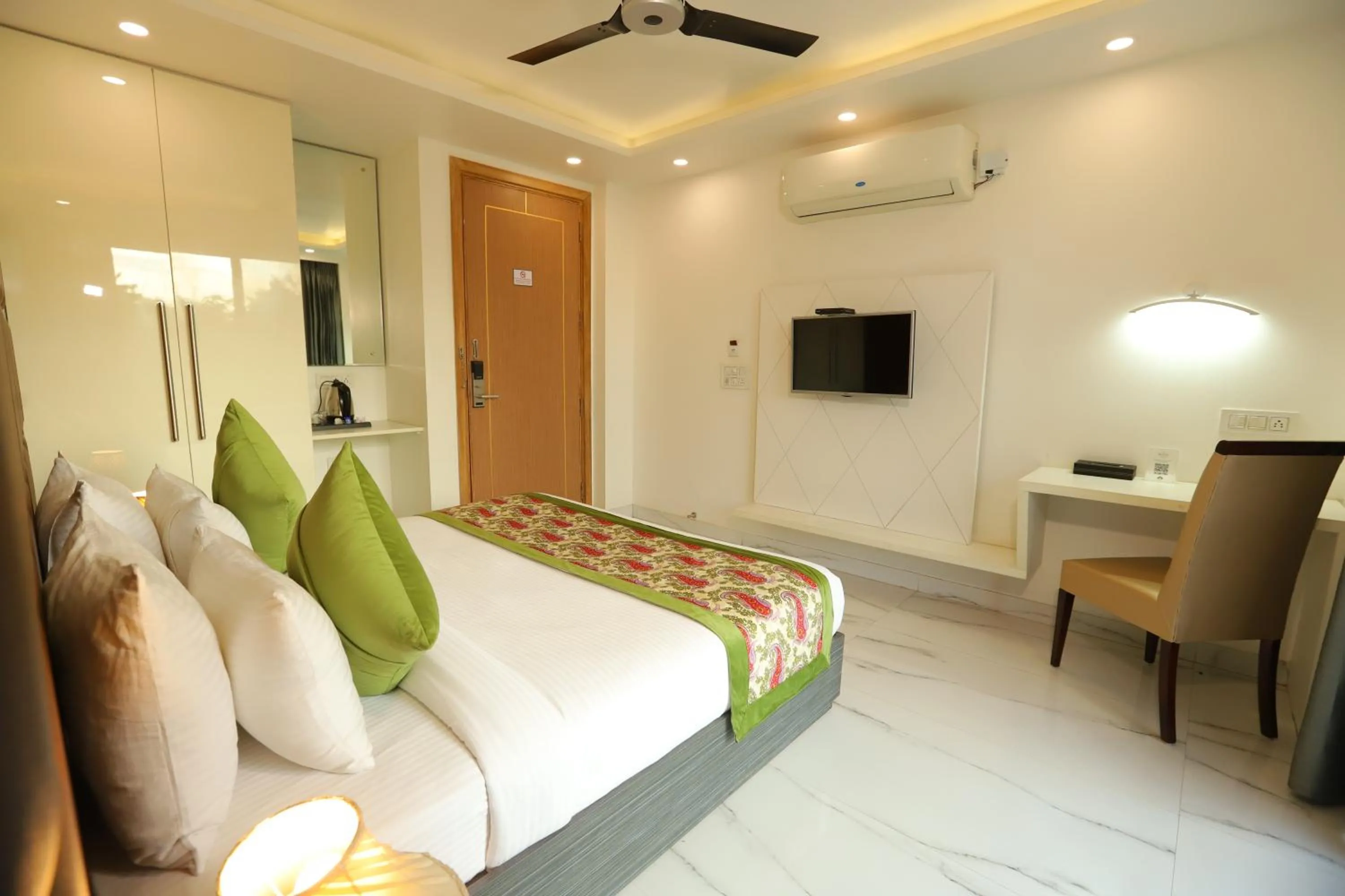 Bed in Hotel Keshav Residency - Medicity Gurugram, near Medanta Hospital, Pure Vegetarian