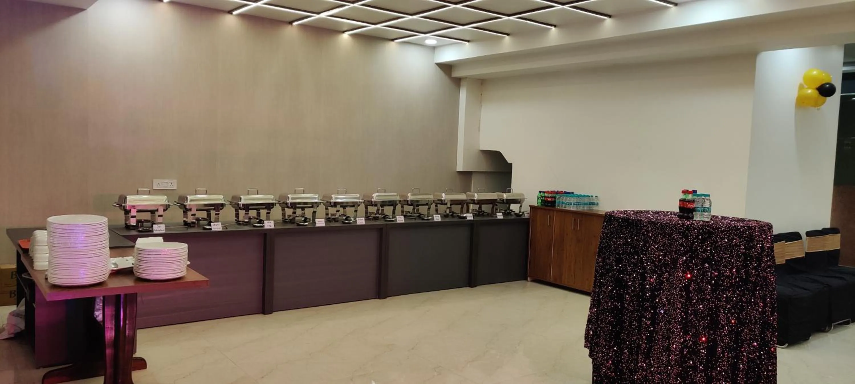 Kitchen or kitchenette in Hotel Keshav Residency - Medicity Gurugram, near Medanta Hospital, Pure Vegetarian