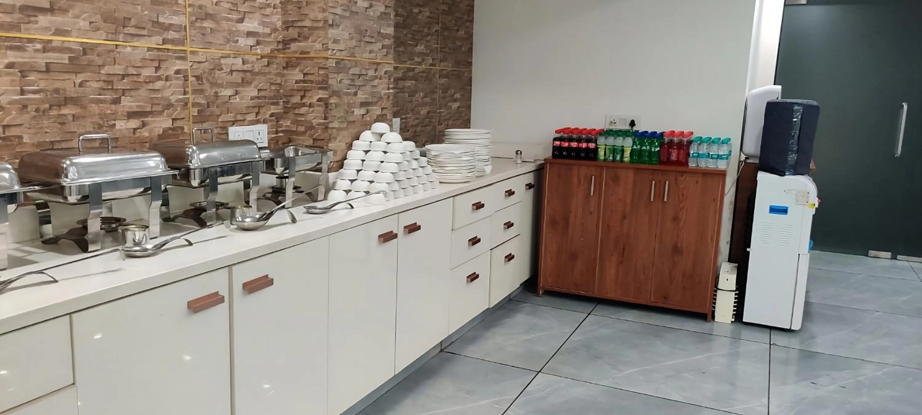 Coffee/tea facilities in Hotel Keshav Residency - Medicity Gurugram, near Medanta Hospital, Pure Vegetarian