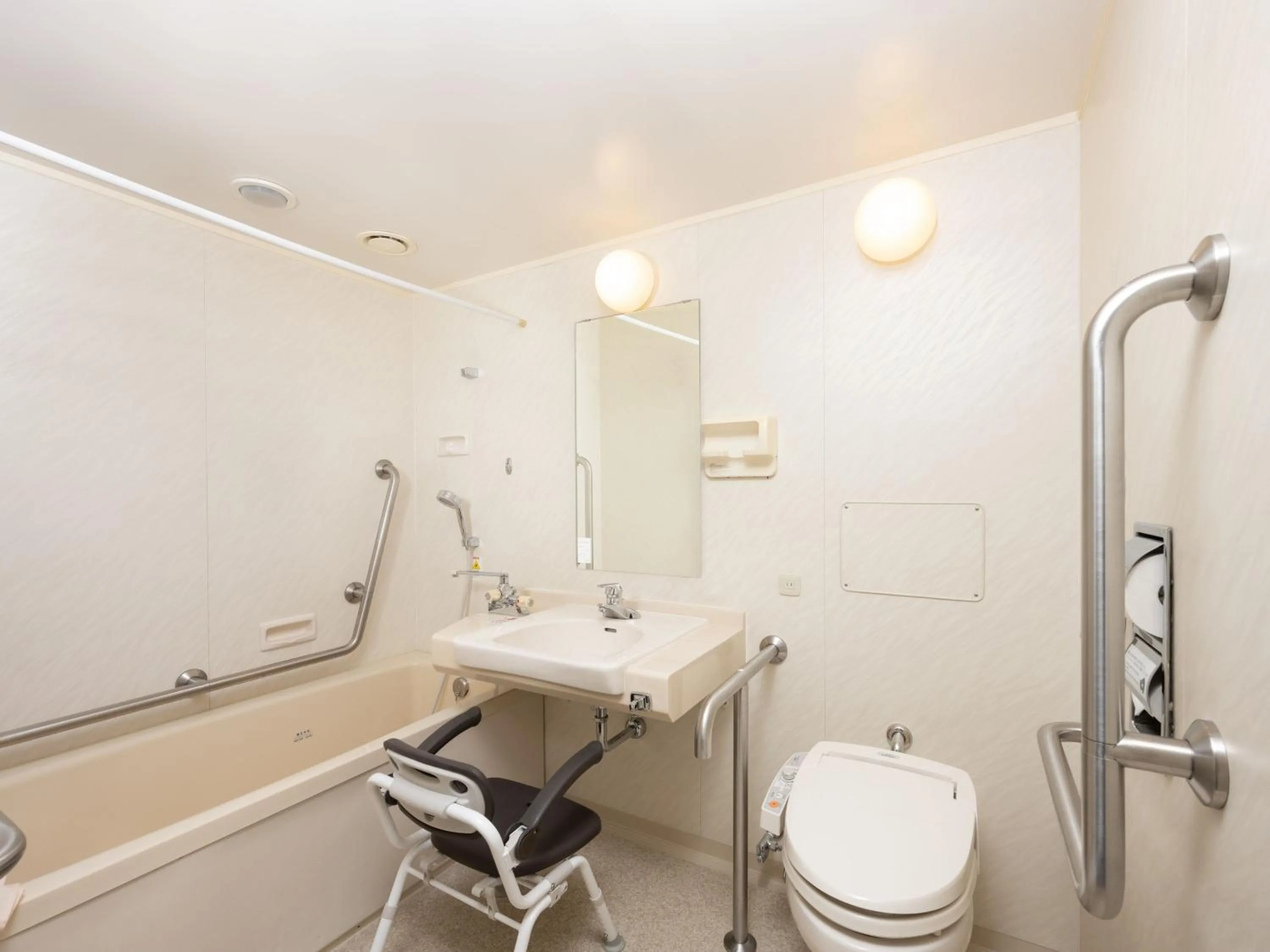 Bathroom in Sotetsu Grand Fresa Hiroshima