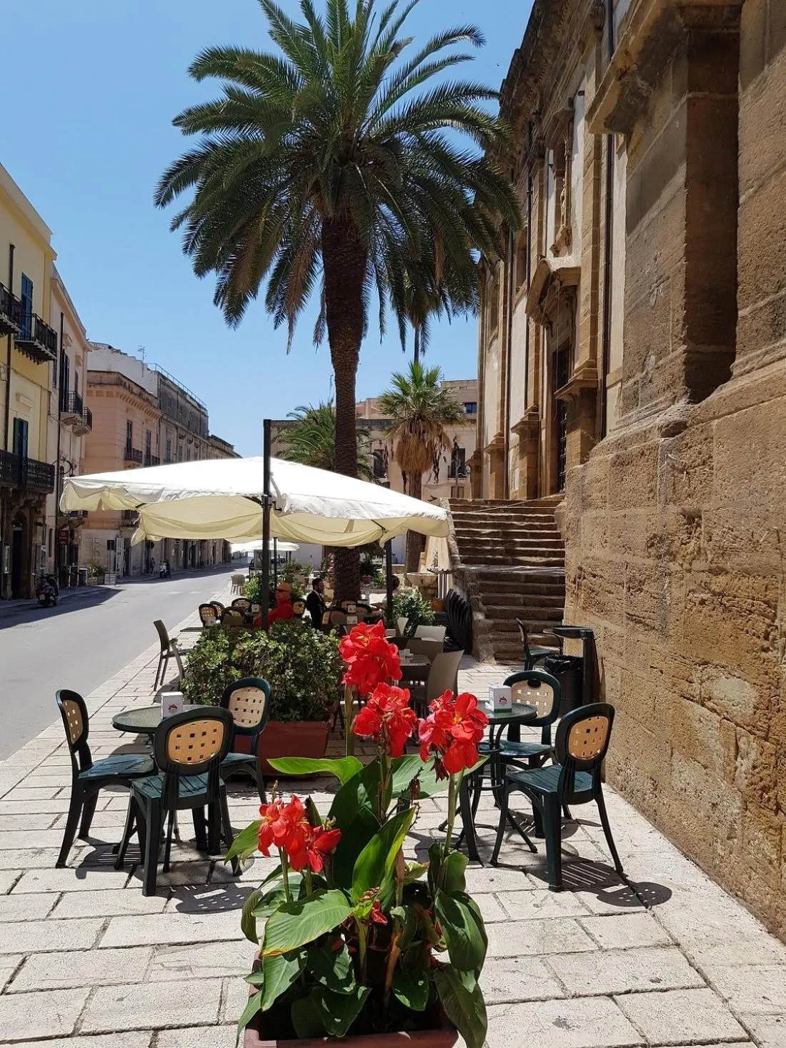 Breakfast in DOMUS ALERIA Deluxe Rooms