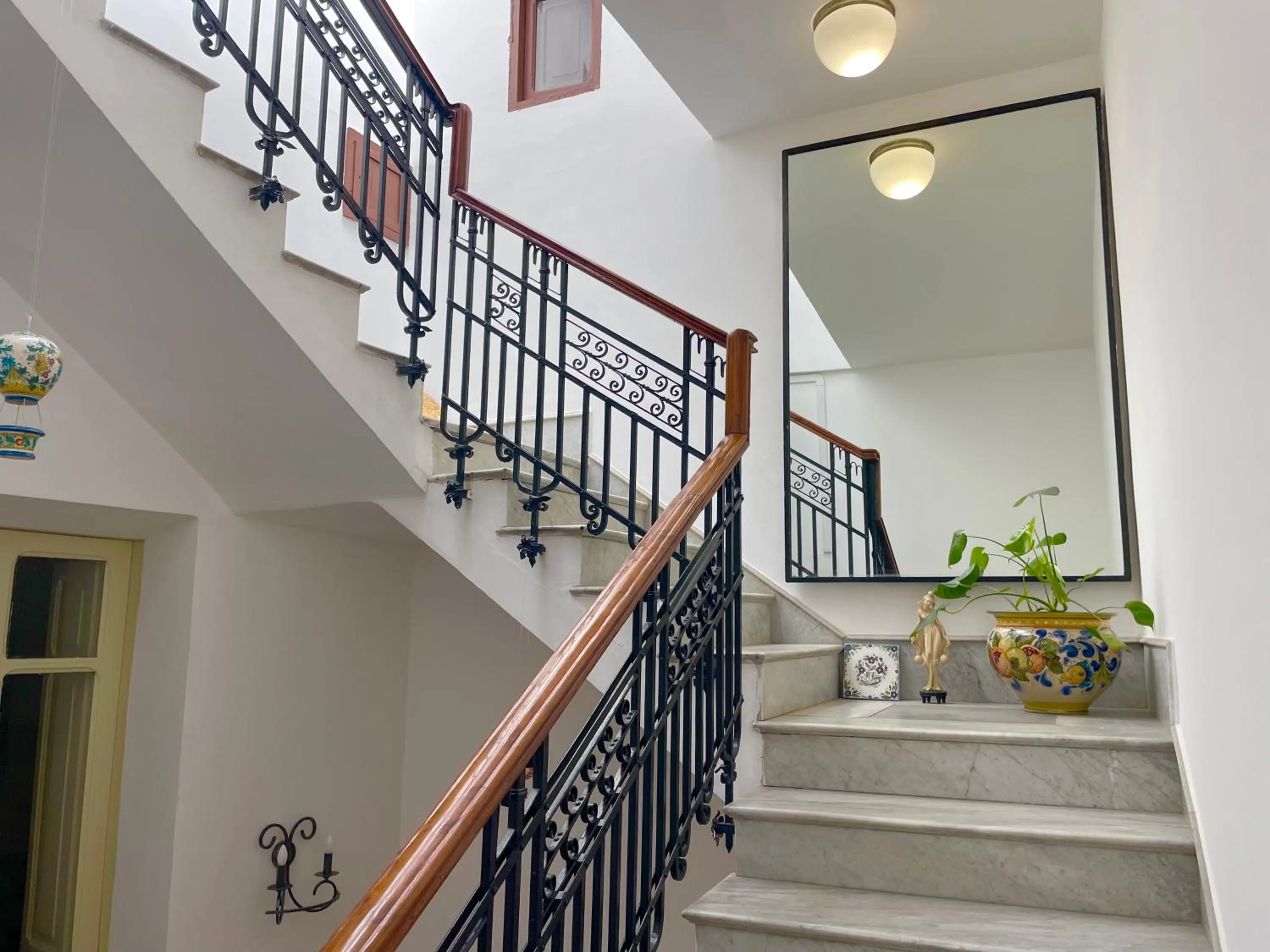 Lobby or reception in DOMUS ALERIA Deluxe Rooms