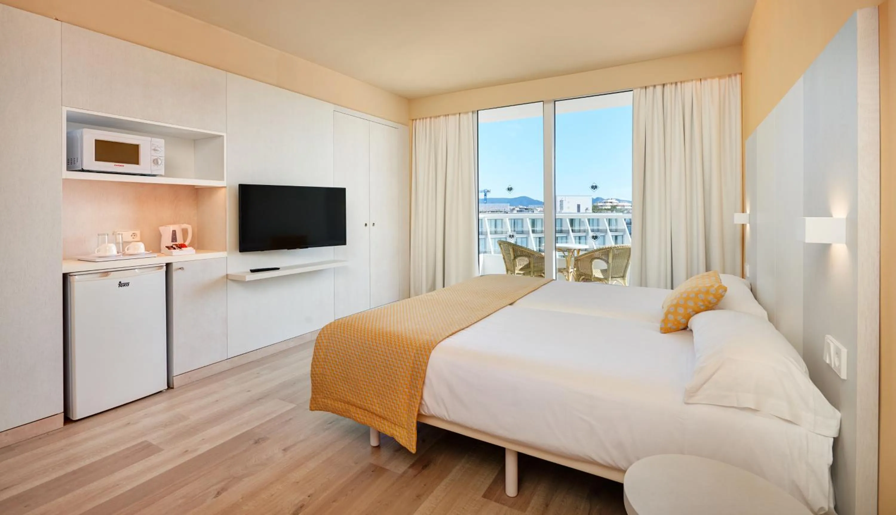 Photo of the whole room, Bed in Protur Vista Badia